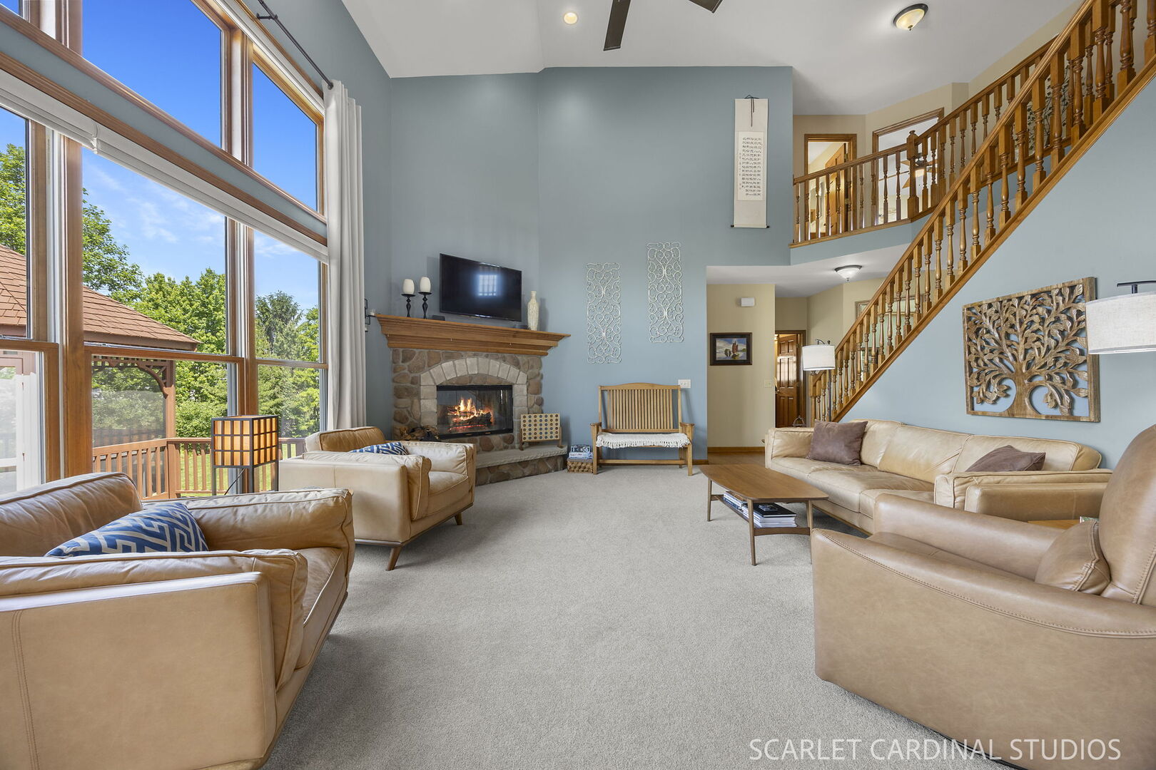 822 Farm Drive, West Chicago, IL 60185