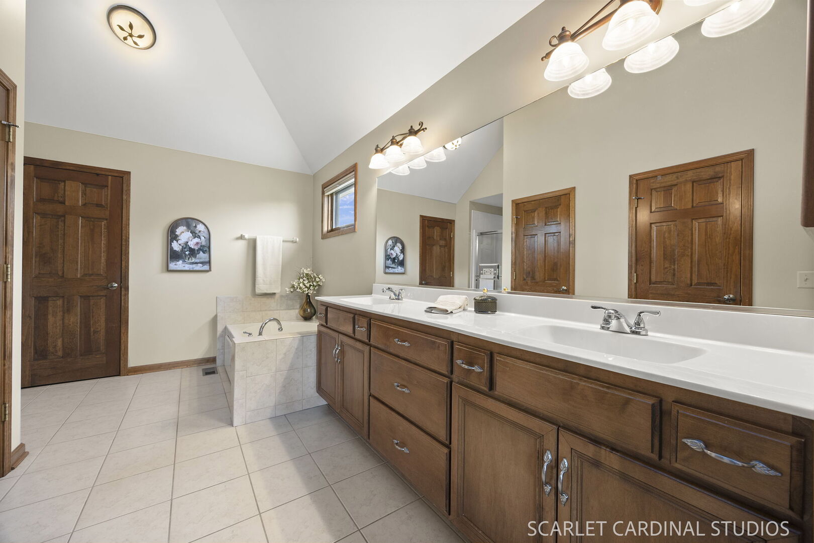 822 Farm Drive, West Chicago, IL 60185
