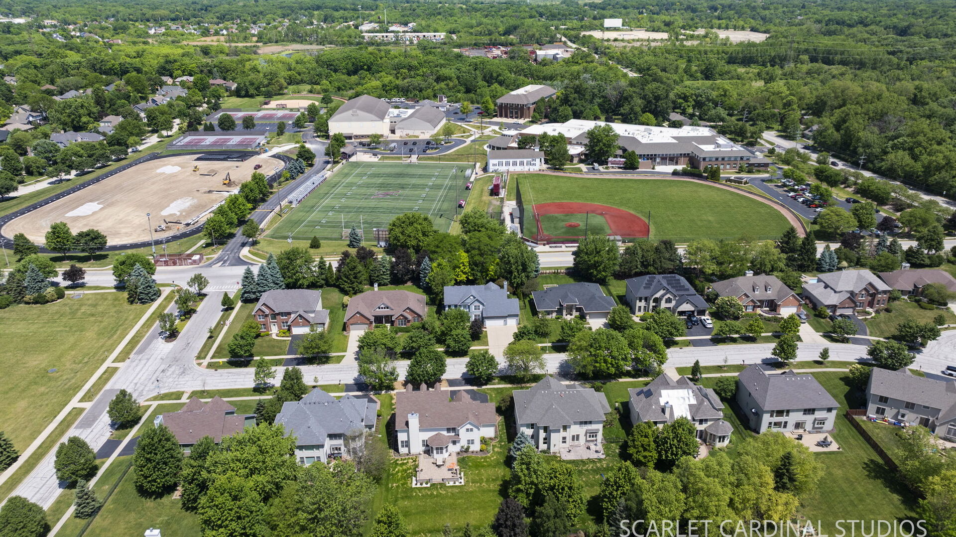 822 Farm Drive, West Chicago, IL 60185
