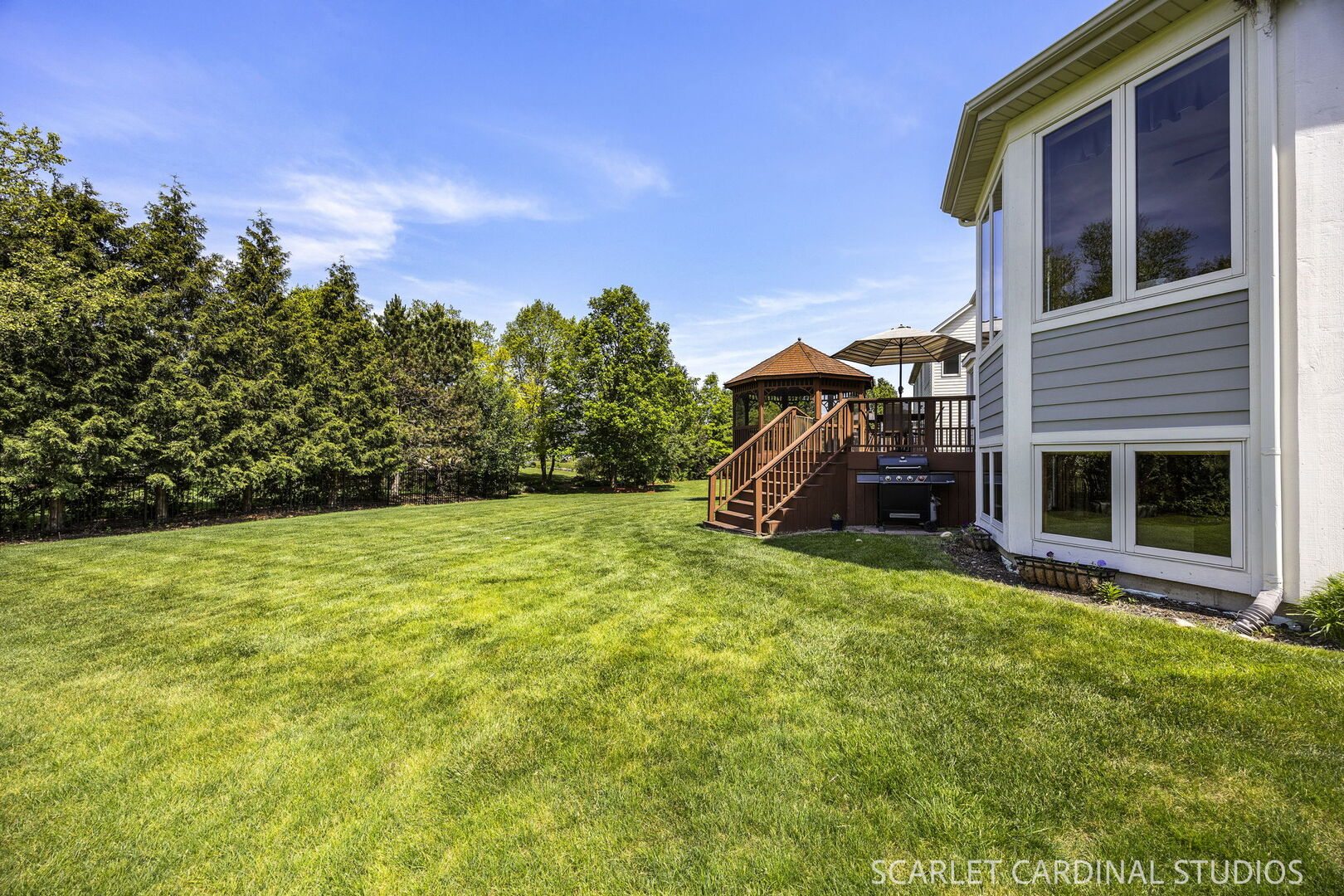 822 Farm Drive, West Chicago, IL 60185