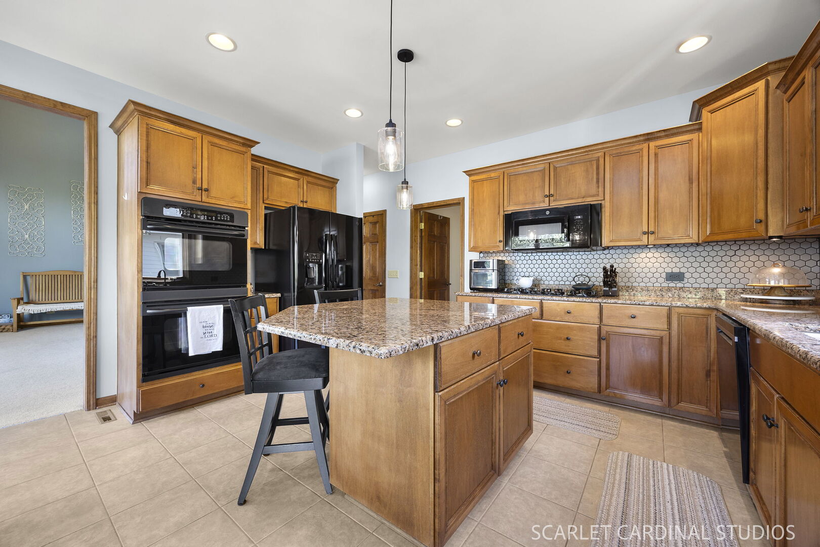822 Farm Drive, West Chicago, IL 60185