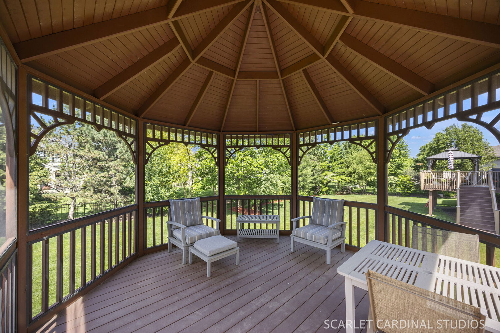 822 Farm Drive, West Chicago, IL 60185