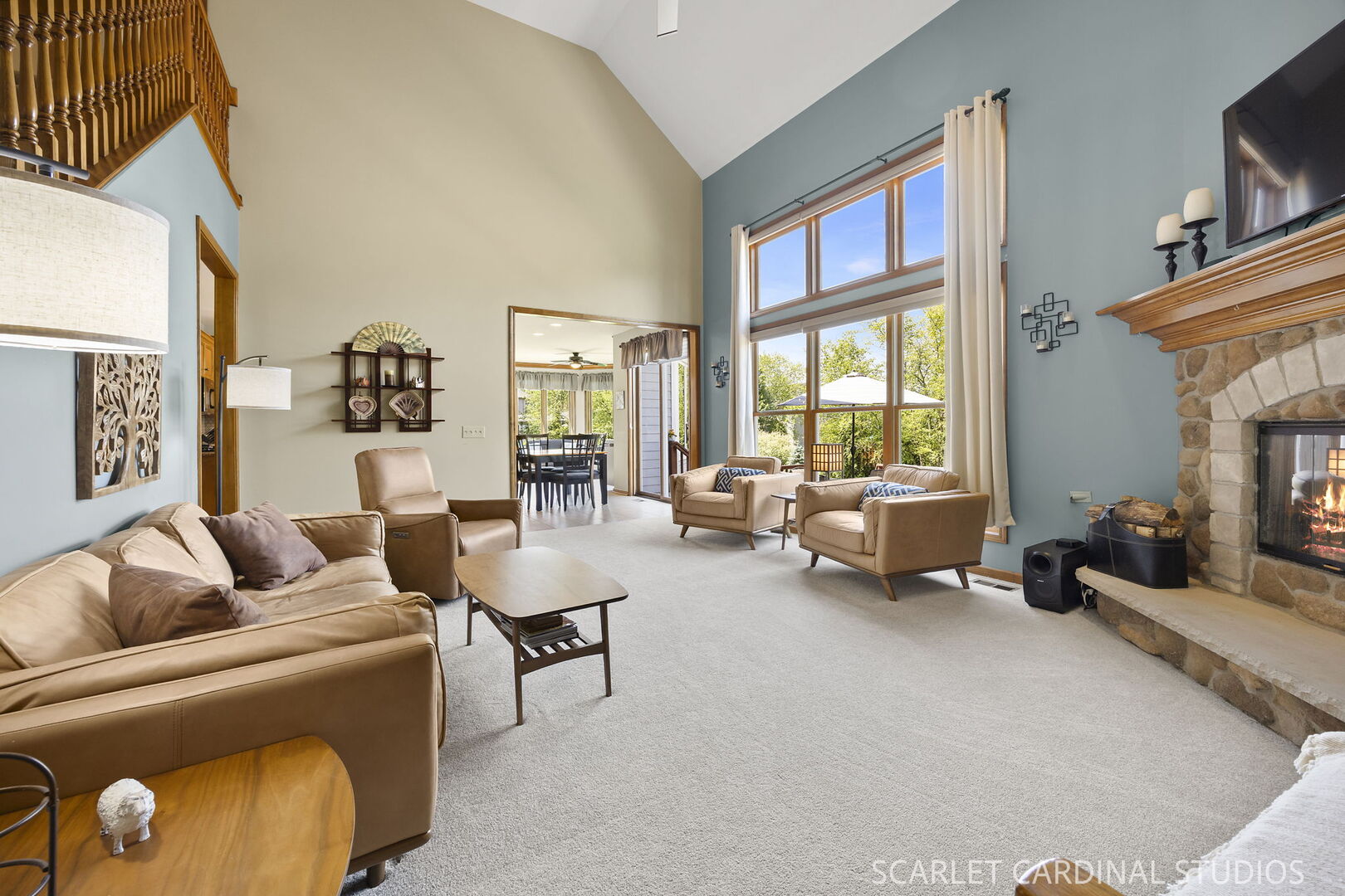 822 Farm Drive, West Chicago, IL 60185