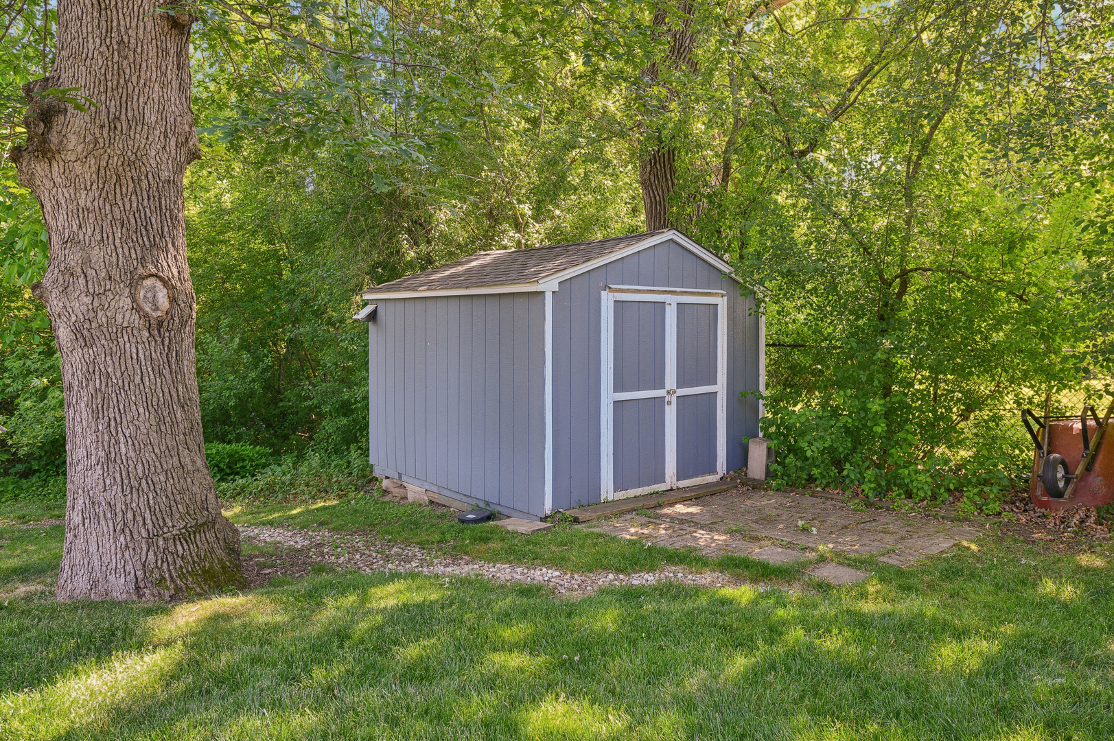 1625 Swallow Road, Twin Lakes, WI 53181