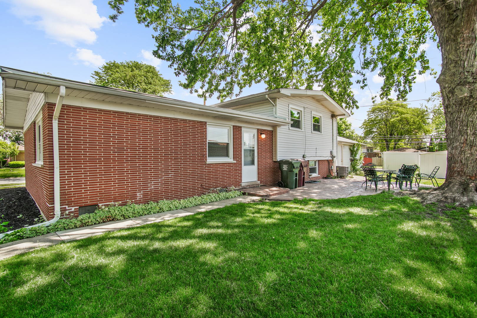 178 W Normandy Drive, Chicago Heights, IL 60411