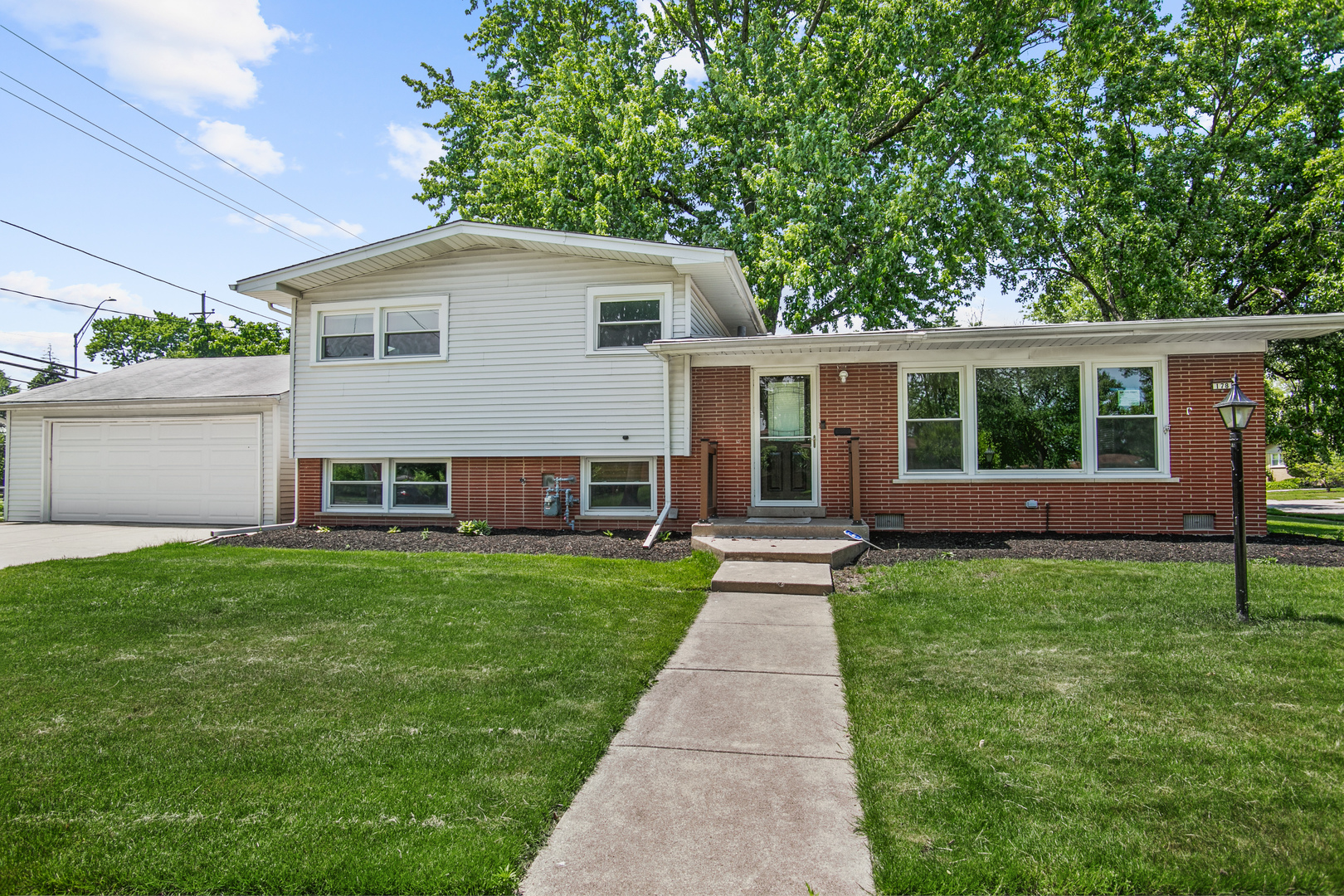 178 W Normandy Drive, Chicago Heights, IL 60411
