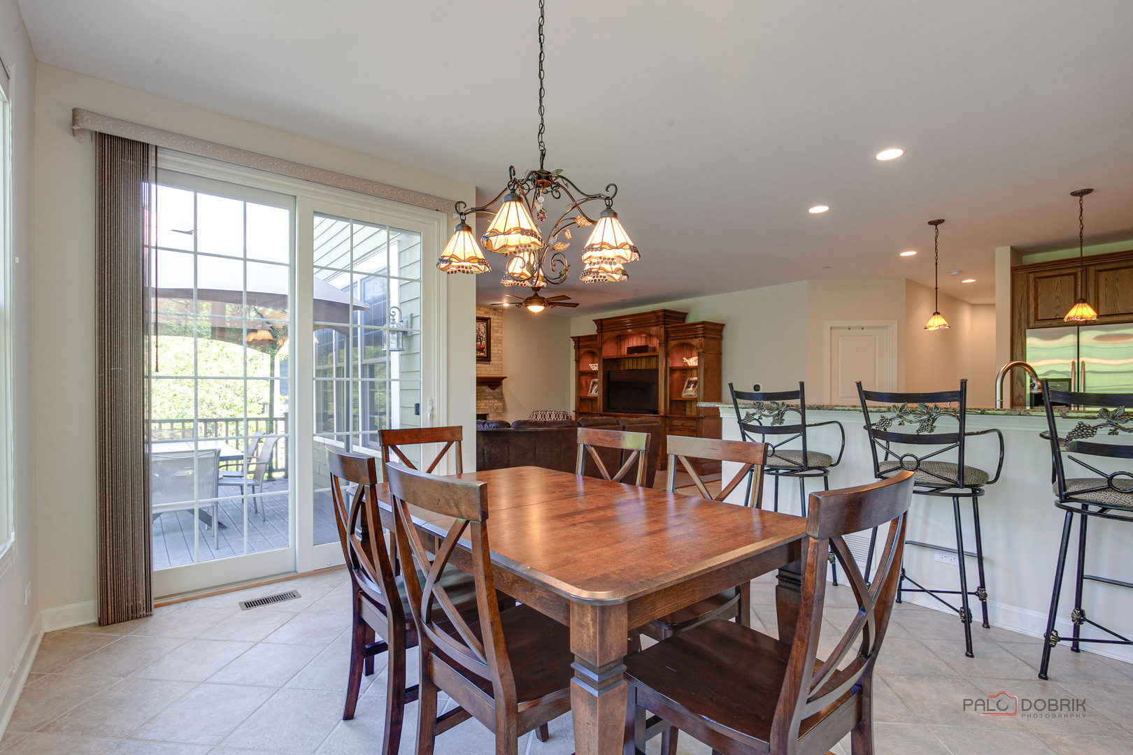 231 Cater Lane, Libertyville, IL 60048