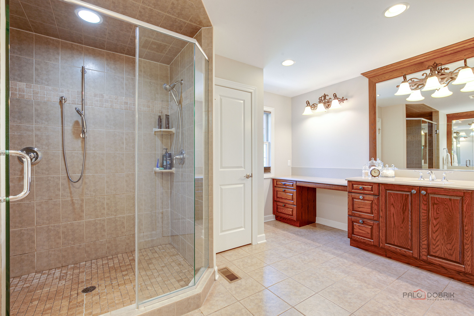 231 Cater Lane, Libertyville, IL 60048
