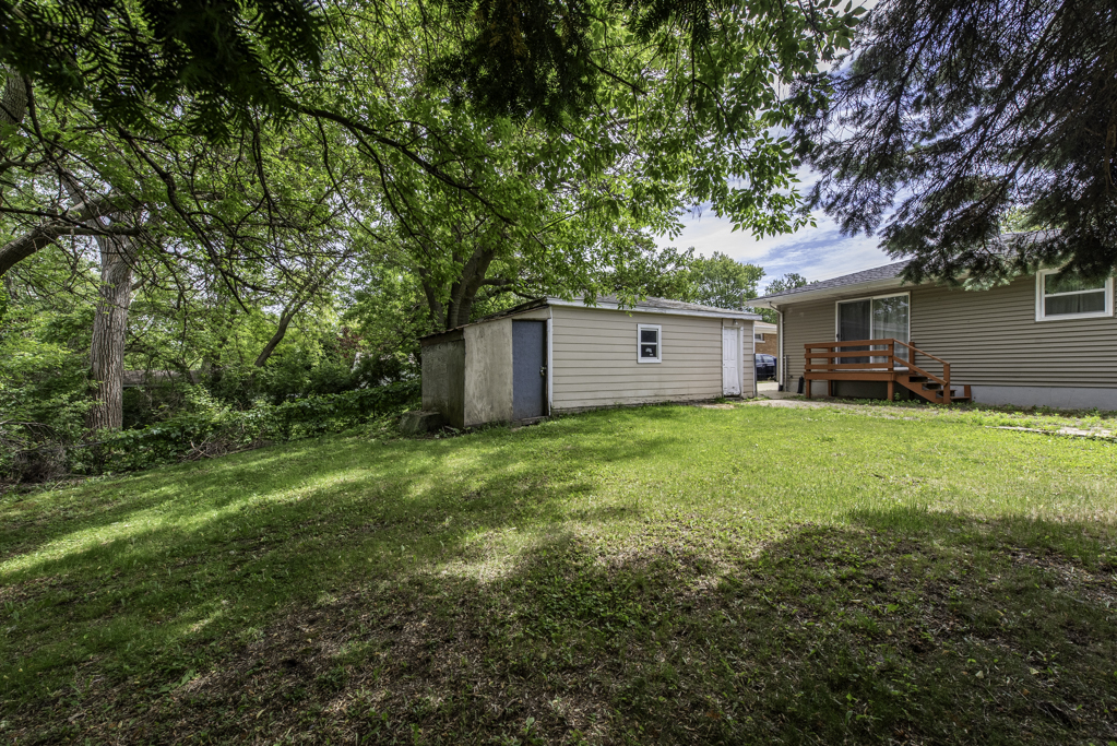 2528 Lucia Avenue, Waukegan, IL 60085