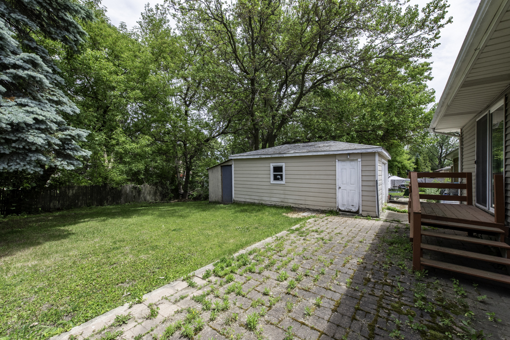2528 Lucia Avenue, Waukegan, IL 60085