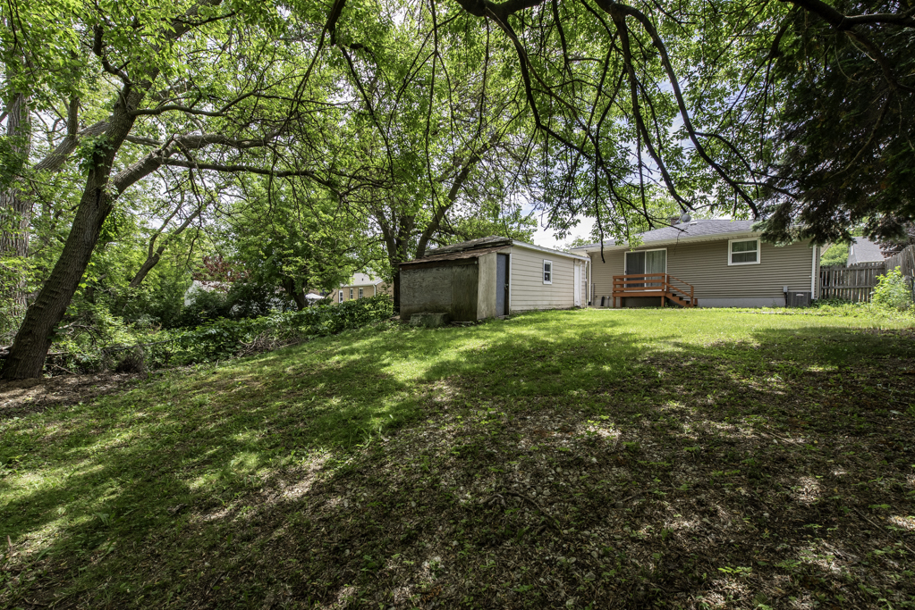 2528 Lucia Avenue, Waukegan, IL 60085