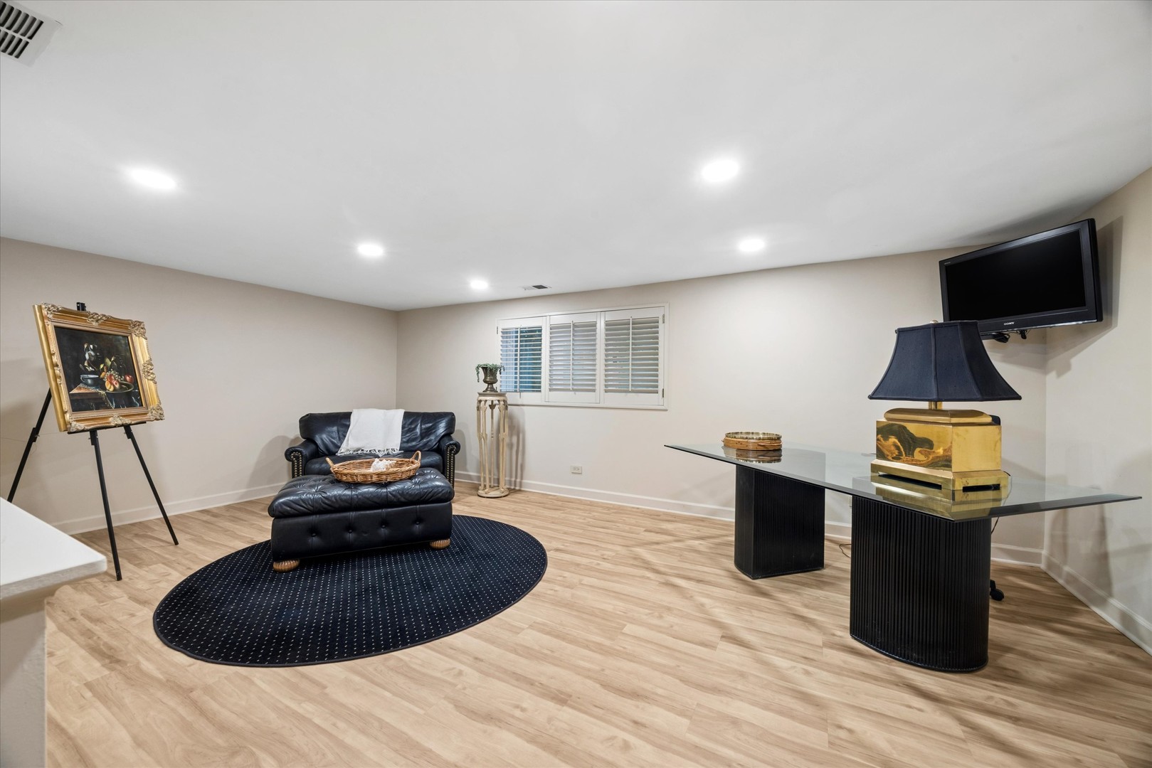 98 Briarwood Circle, Oak Brook, IL 60523