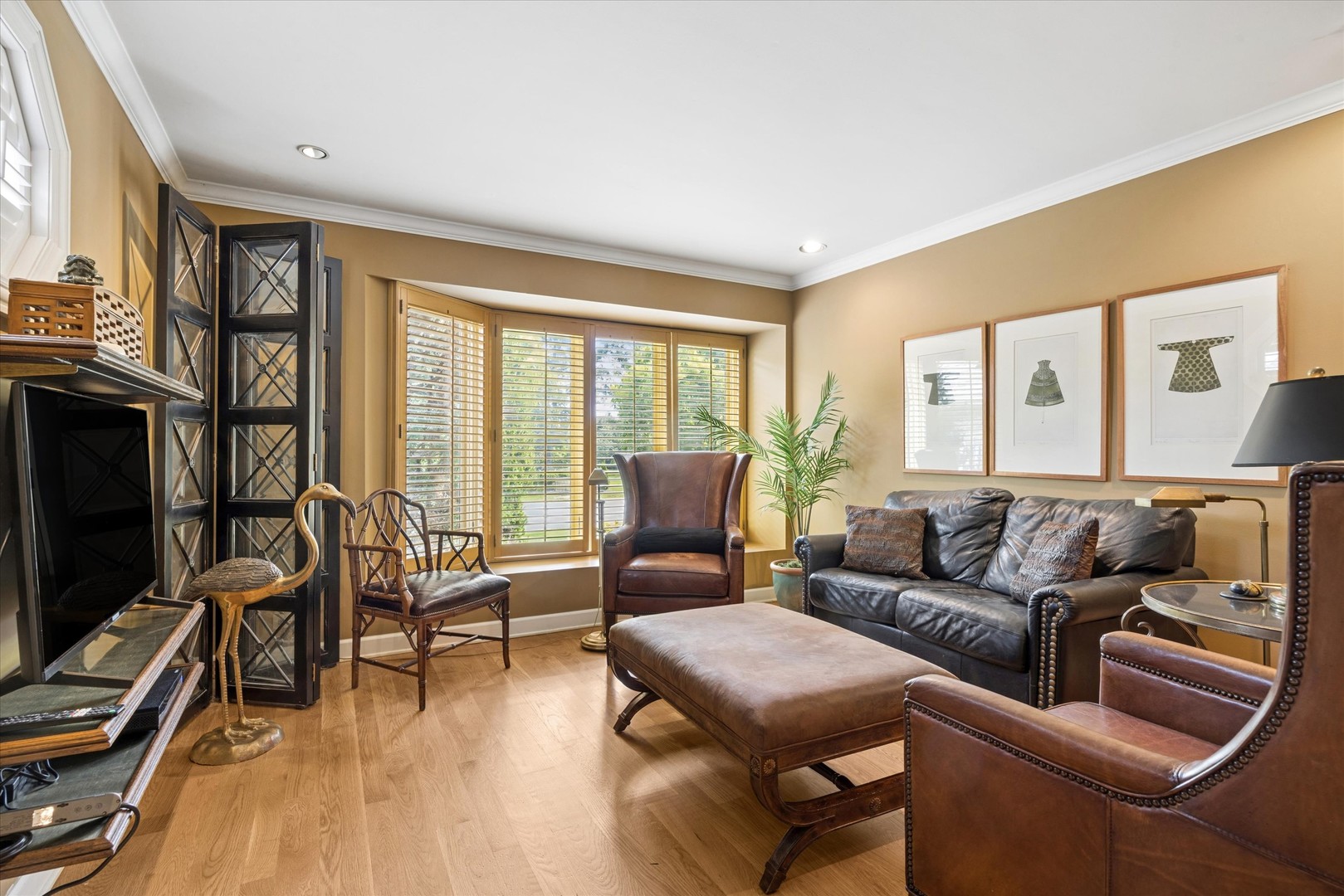 98 Briarwood Circle, Oak Brook, IL 60523