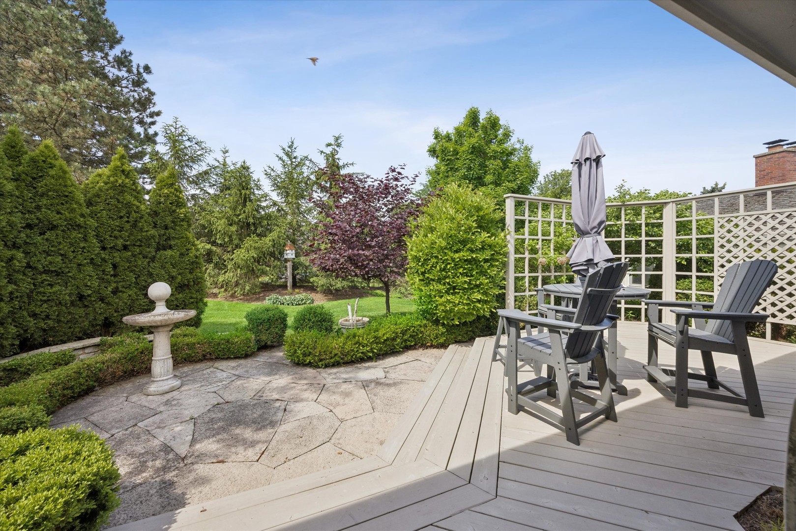 98 Briarwood Circle, Oak Brook, IL 60523