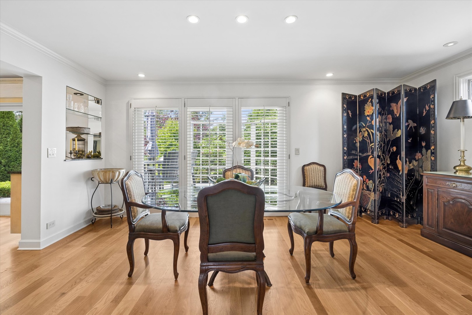 98 Briarwood Circle, Oak Brook, IL 60523