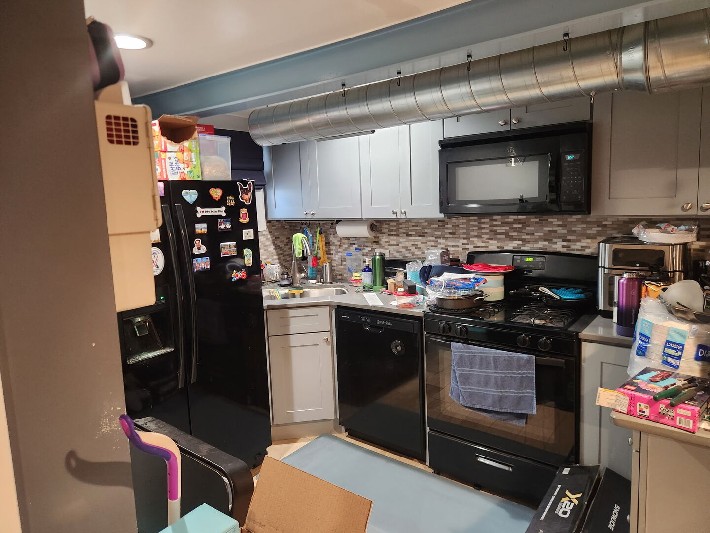 4925 W Warwick Avenue, Chicago, IL 60641