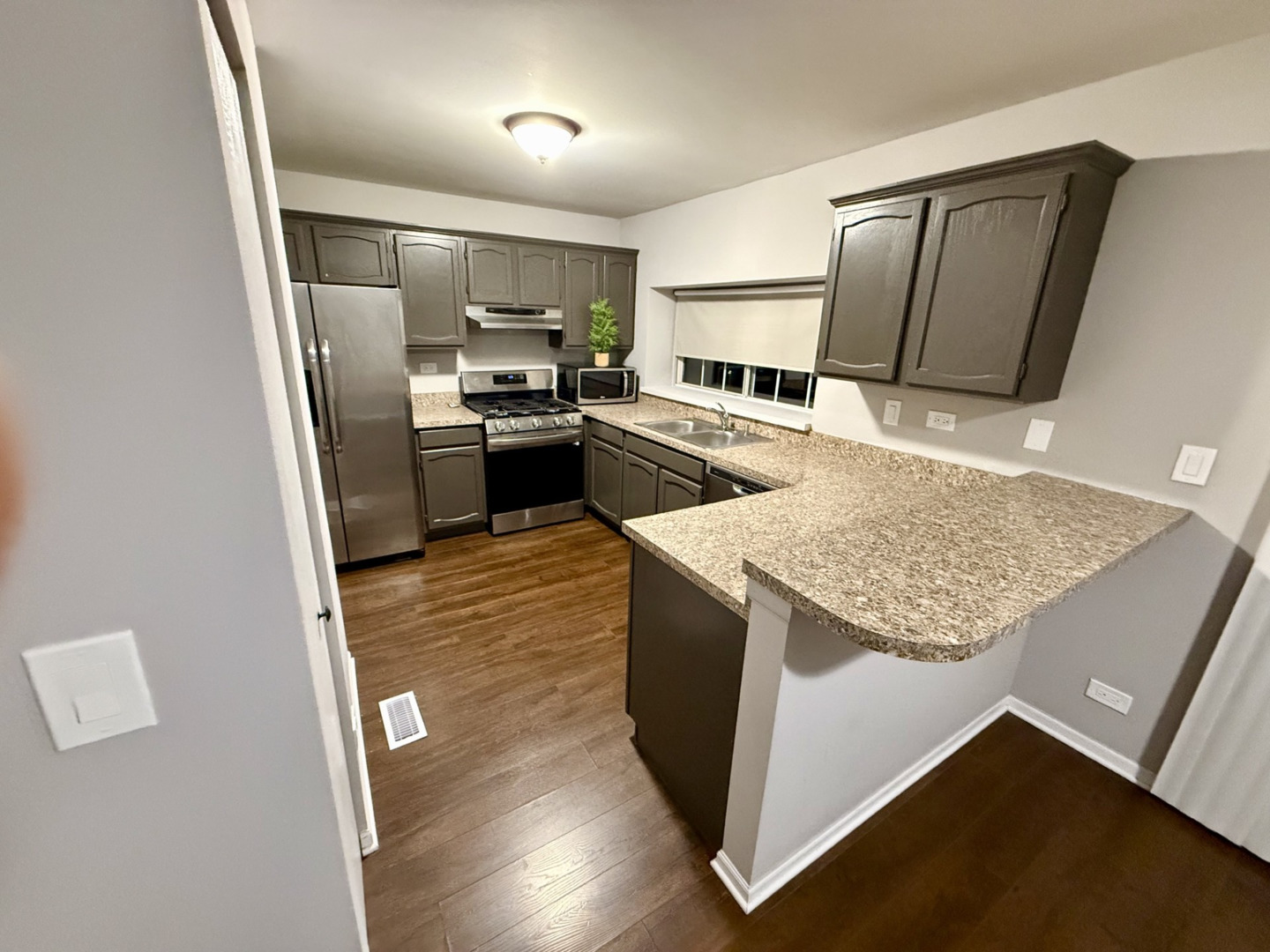 38 Crab Tree Drive, Westmont, IL 60559