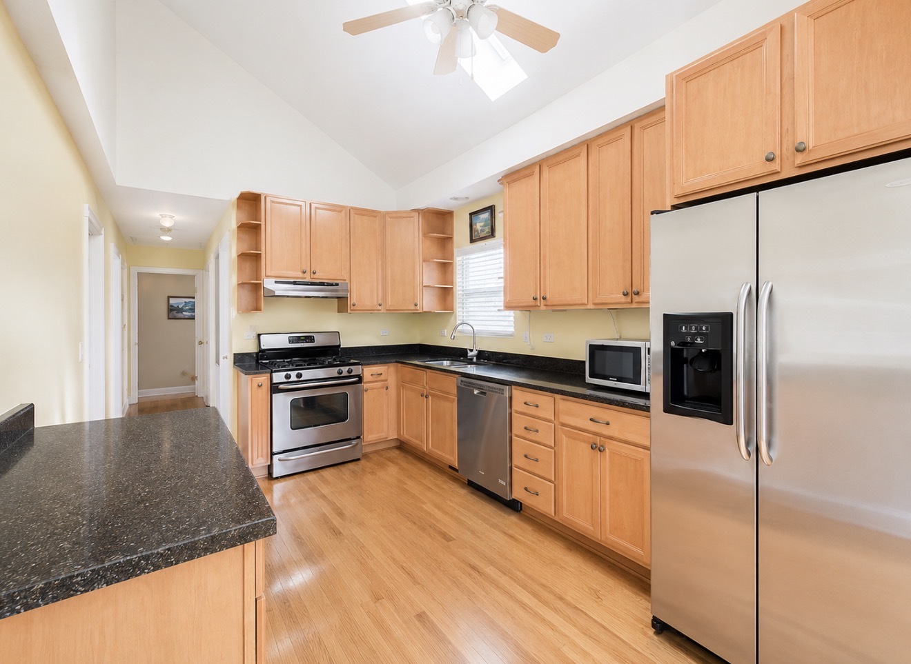 7319 W 58th Place, Summit, IL 60501