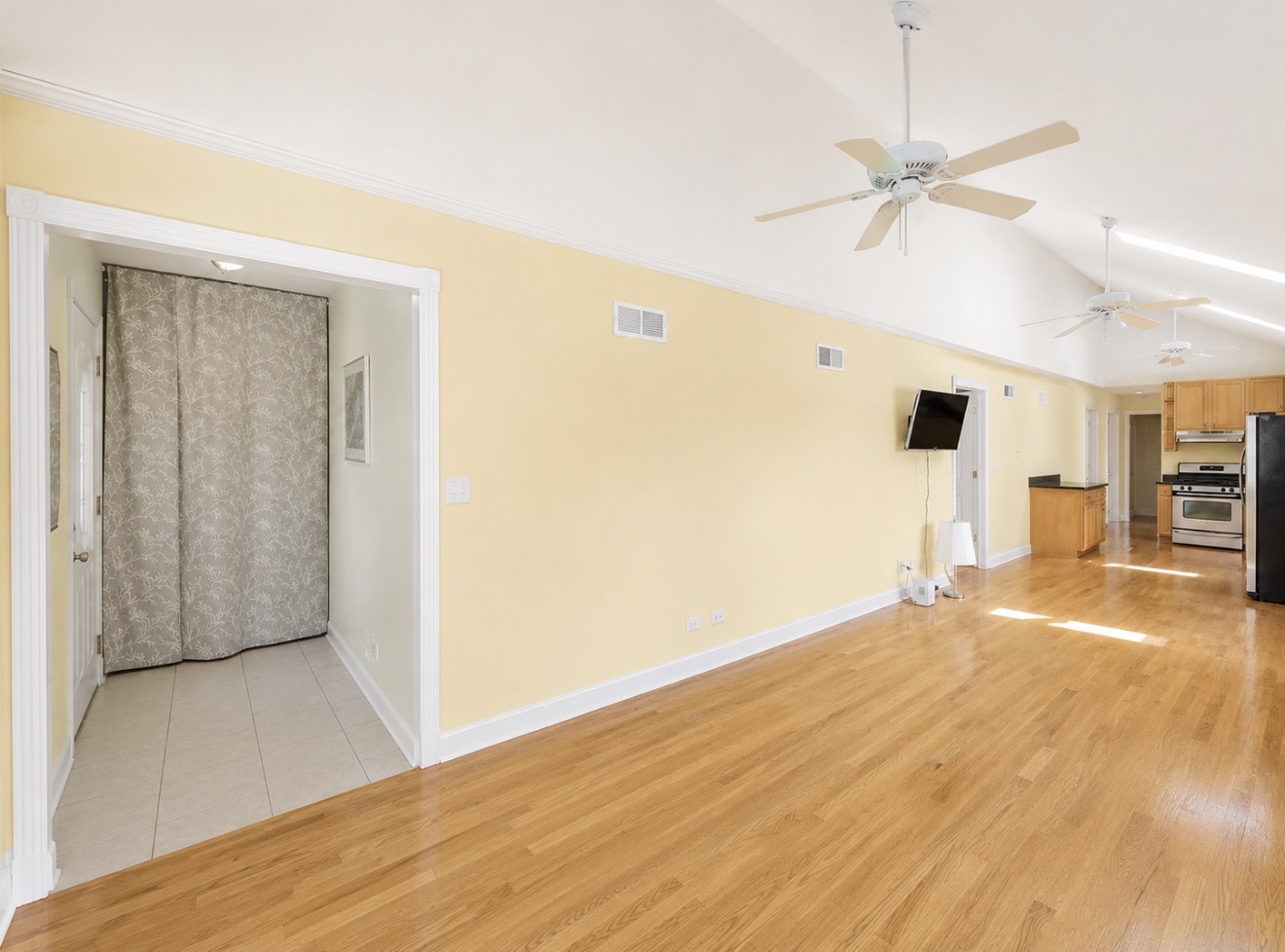 7319 W 58th Place, Summit, IL 60501