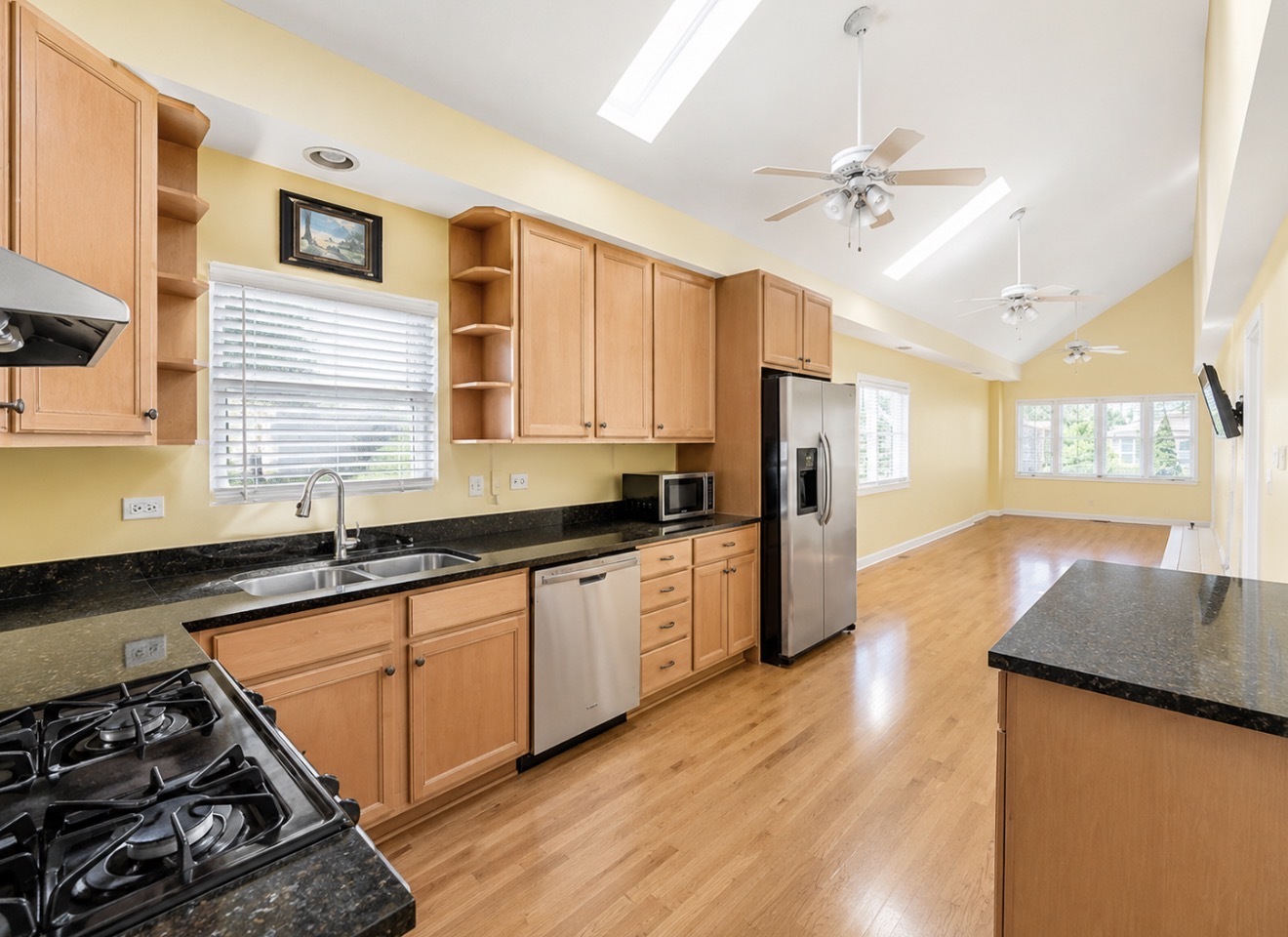 7319 W 58th Place, Summit, IL 60501