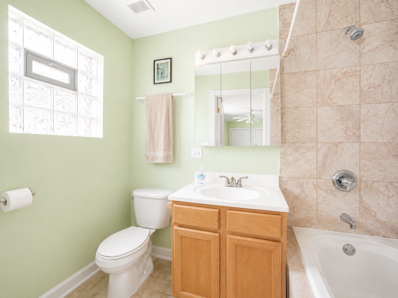 7319 W 58th Place, Summit, IL 60501