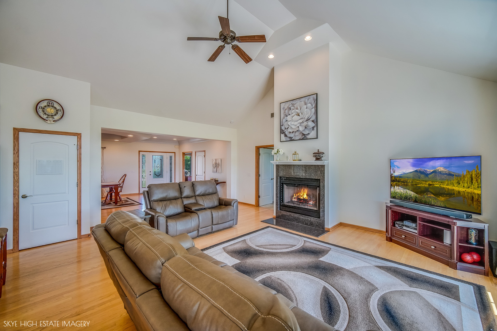 27219 Deer Hollow Lane, Channahon, IL 60410
