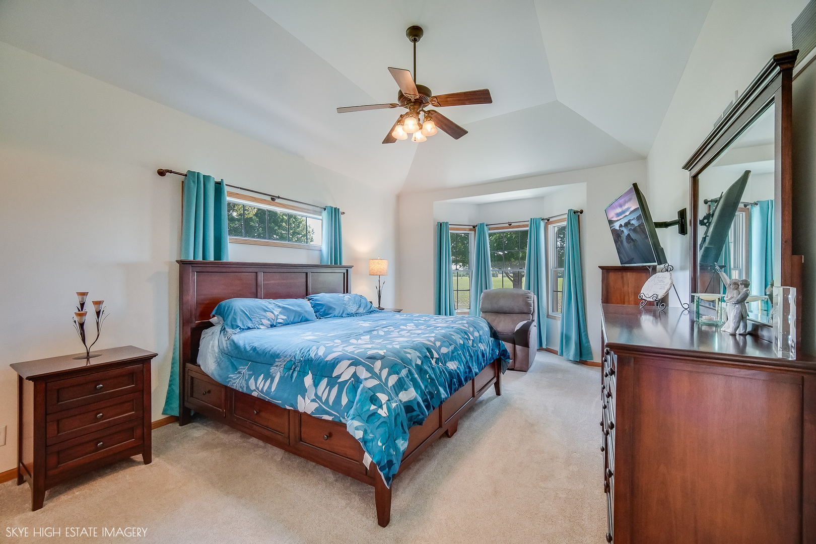 27219 Deer Hollow Lane, Channahon, IL 60410
