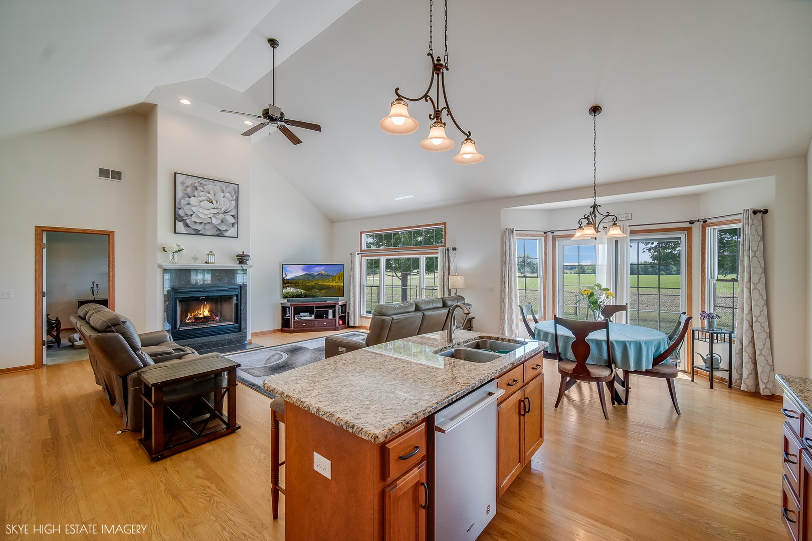 27219 Deer Hollow Lane, Channahon, IL 60410