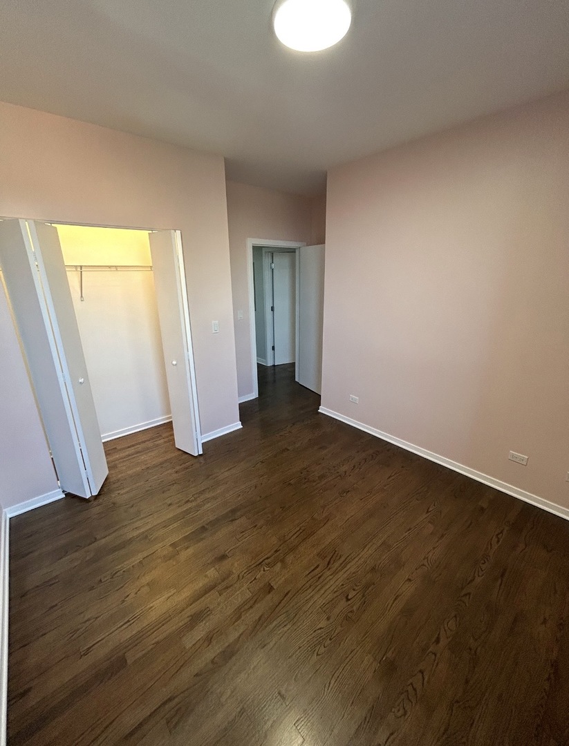 834 W Montrose Avenue #403, Chicago, IL 60613