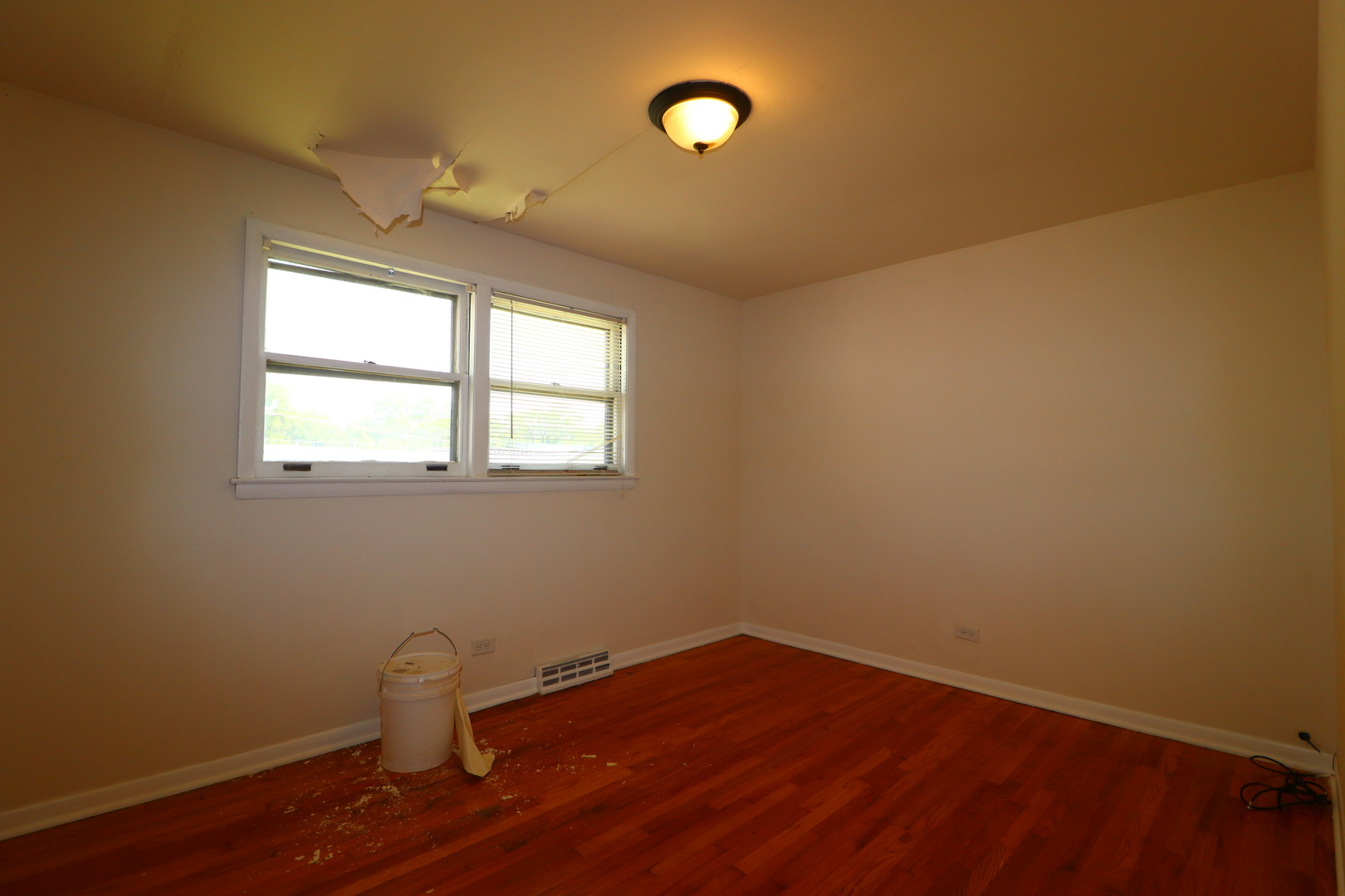 6745 S Bell Avenue, Chicago, IL 60636