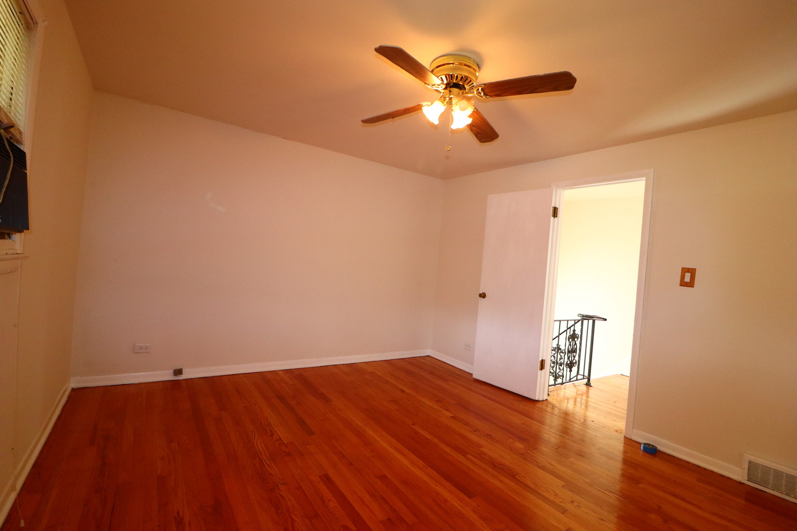 6745 S Bell Avenue, Chicago, IL 60636