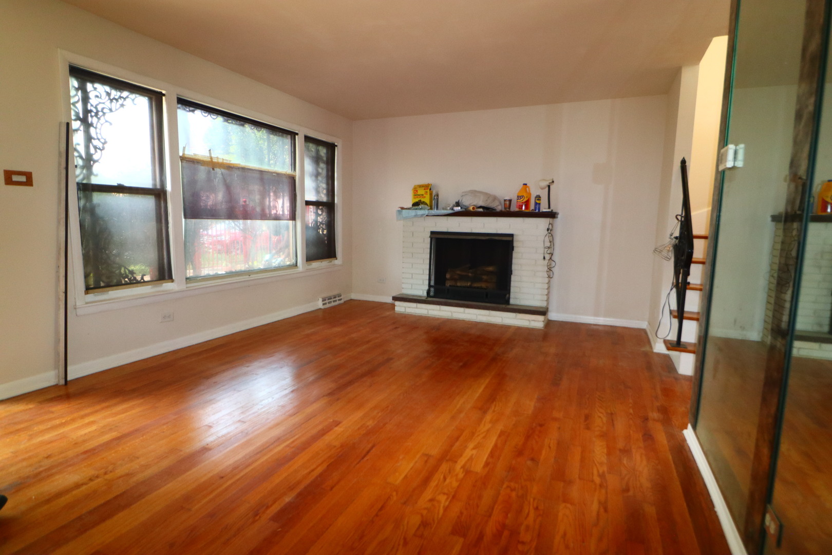 6745 S Bell Avenue, Chicago, IL 60636