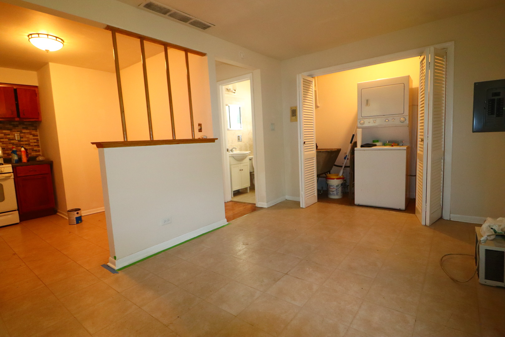 6745 S Bell Avenue, Chicago, IL 60636