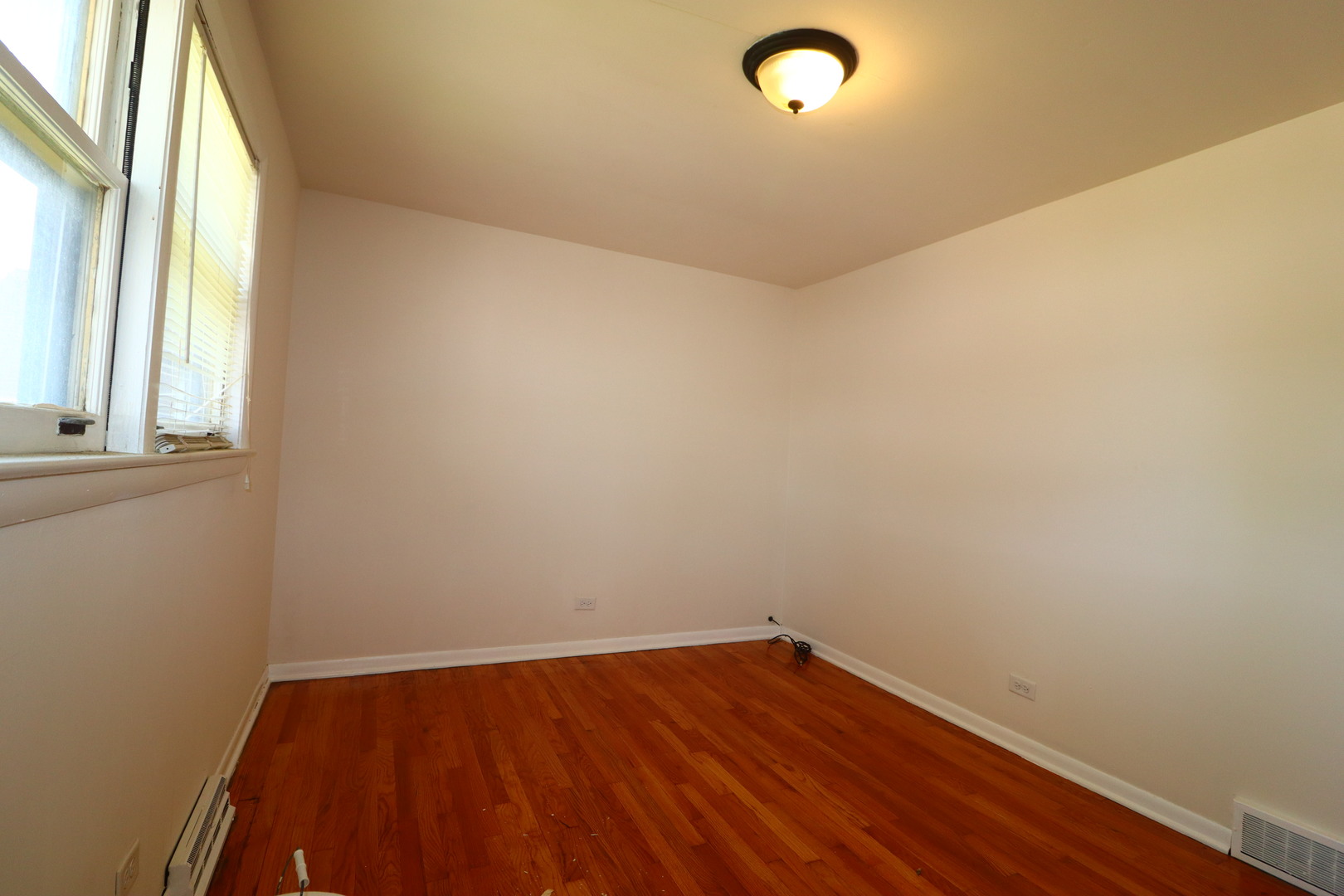 6745 S Bell Avenue, Chicago, IL 60636