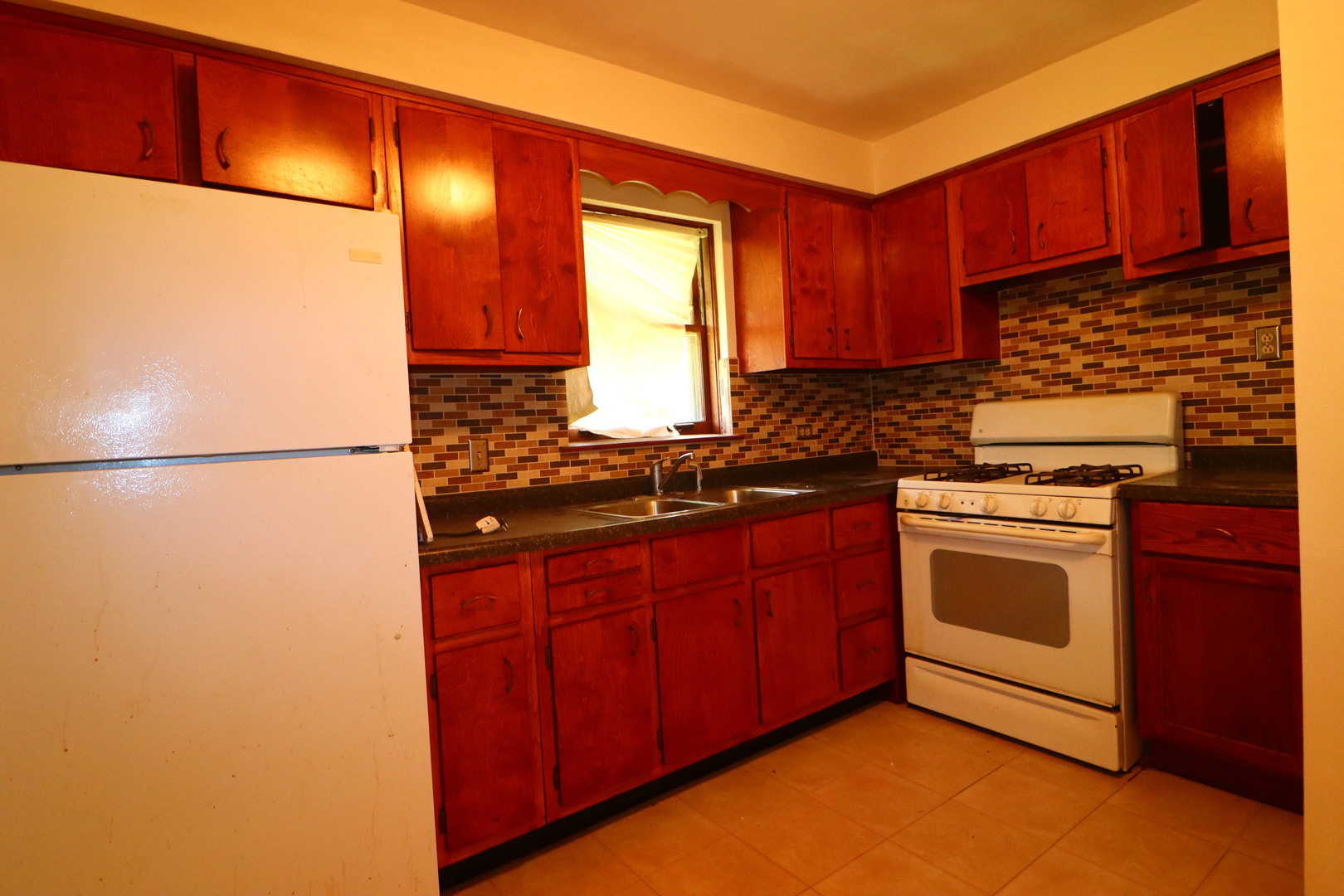 6745 S Bell Avenue, Chicago, IL 60636