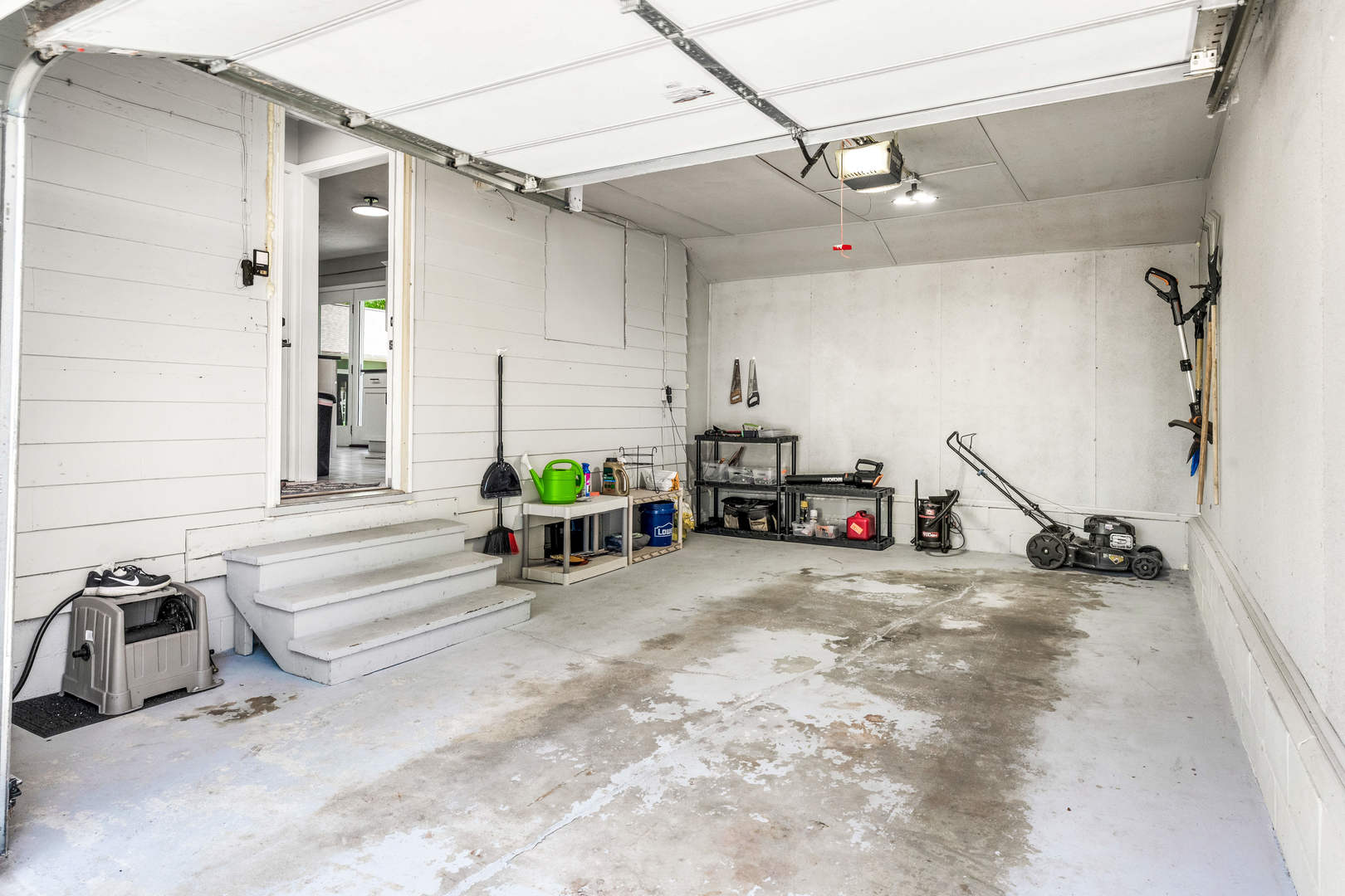 307 S Daniel Street, Leroy, IL 61752