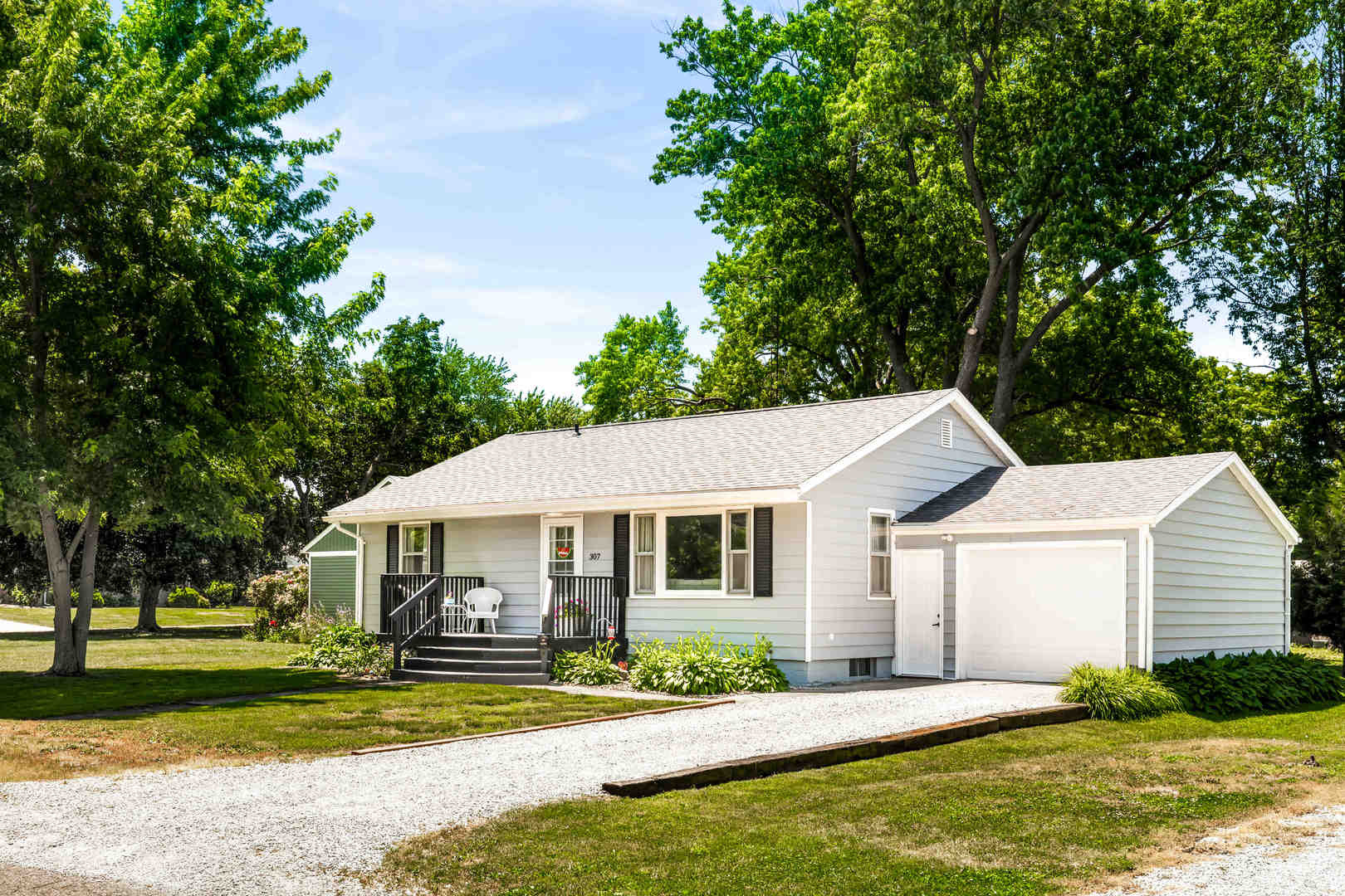 307 S Daniel Street, Leroy, IL 61752