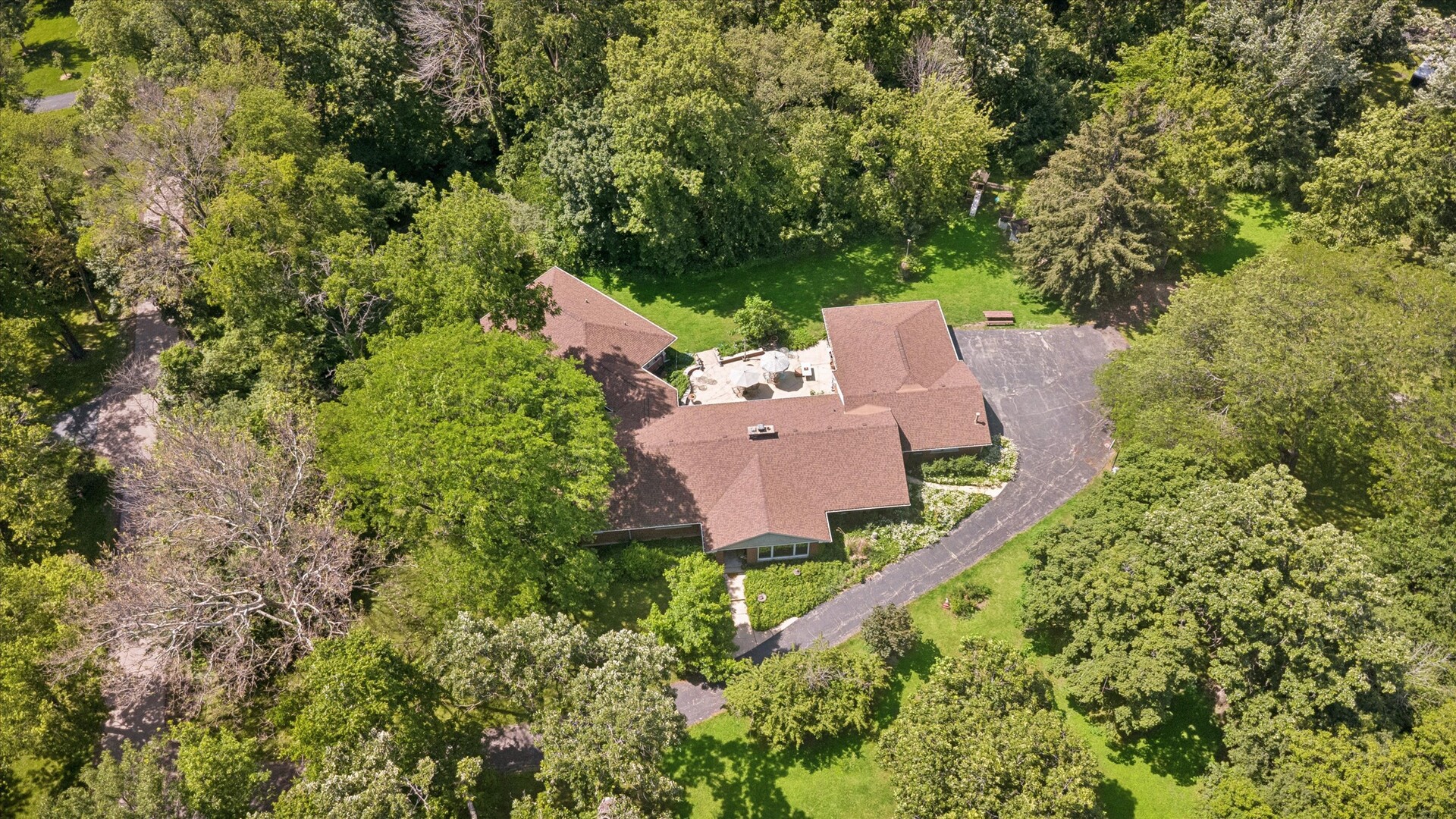 40w109 Wildwood Drive, Aurora, IL 60506