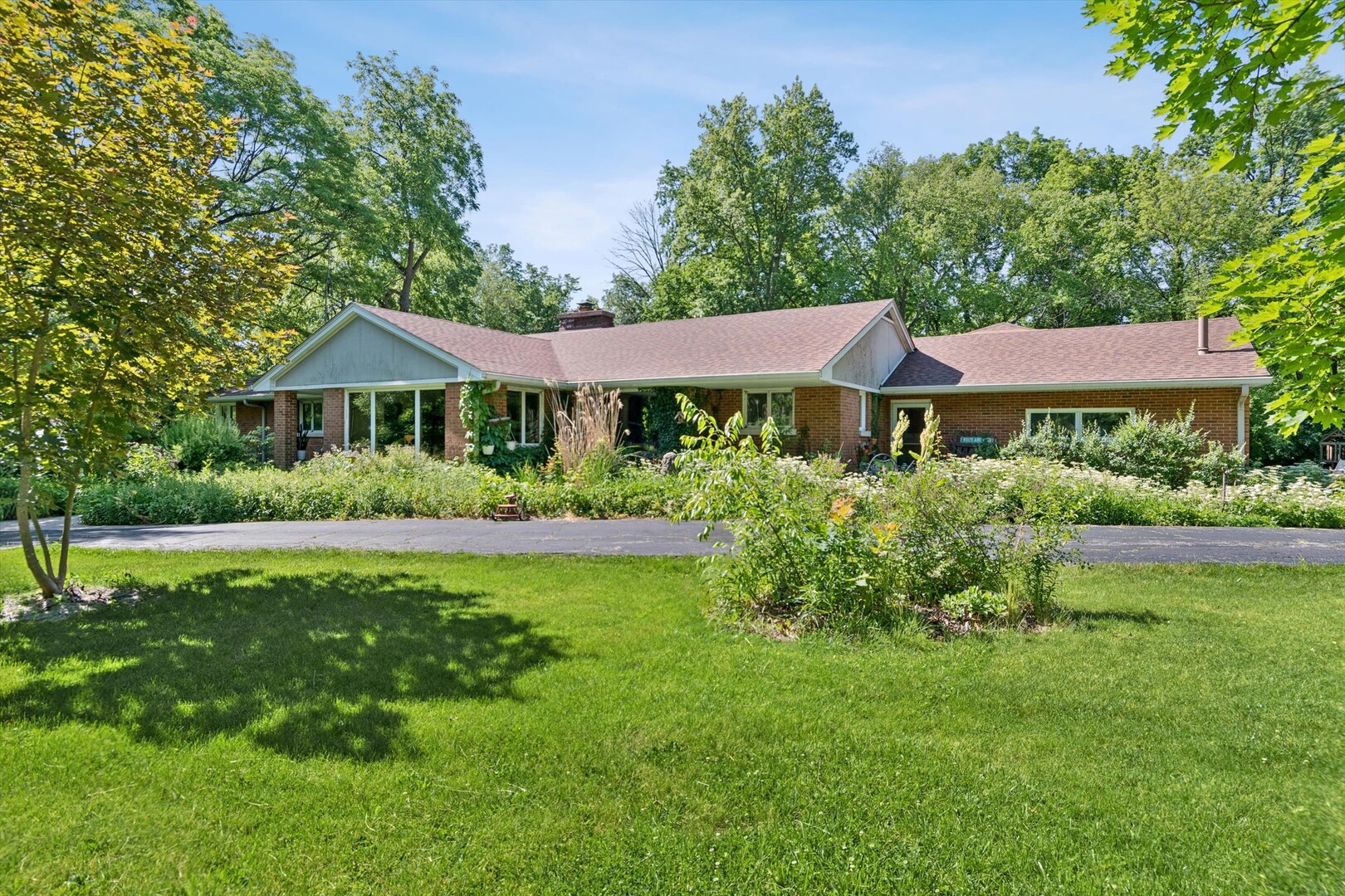40w109 Wildwood Drive, Aurora, IL 60506