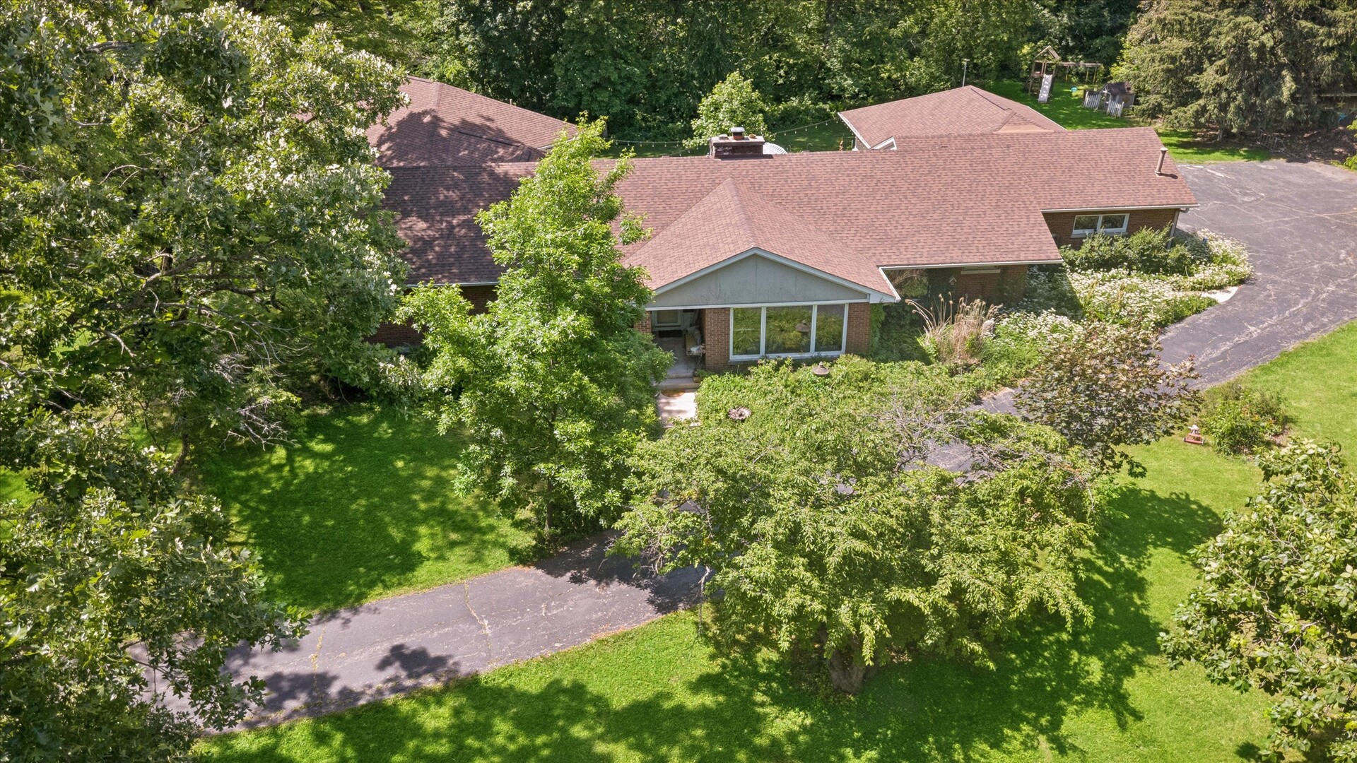 40w109 Wildwood Drive, Aurora, IL 60506