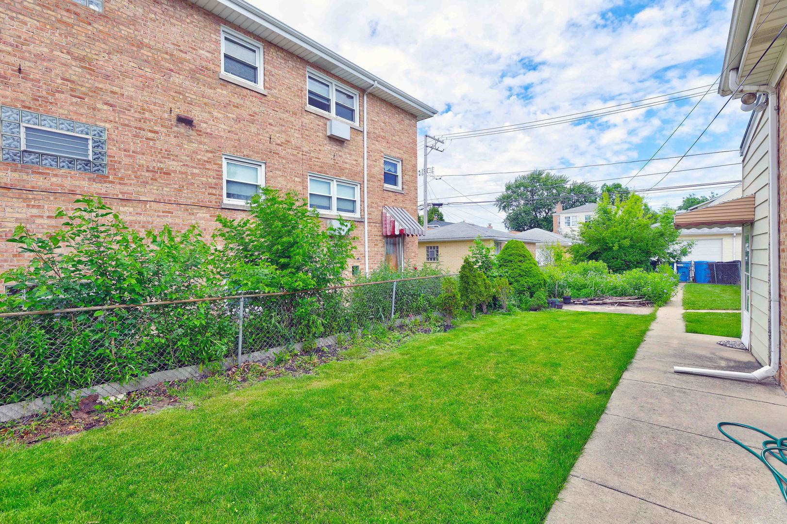5716 W Gunnison Street, Chicago, IL 60630