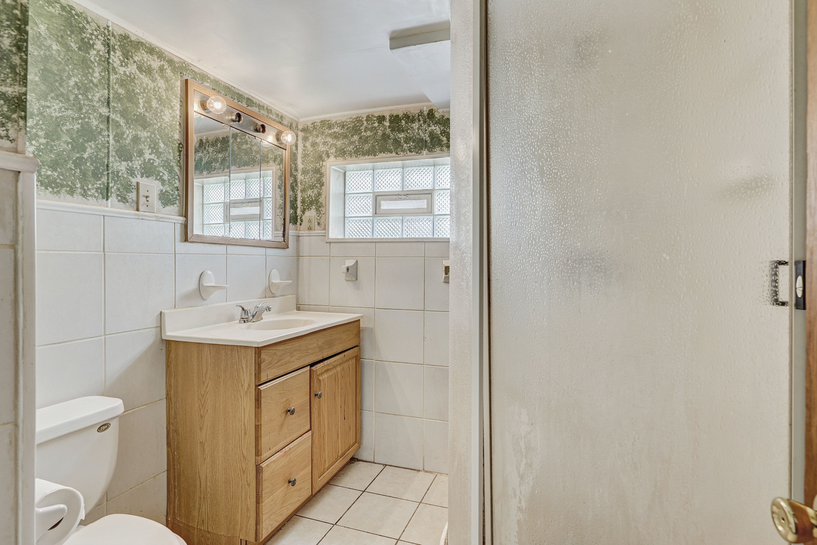 5716 W Gunnison Street, Chicago, IL 60630