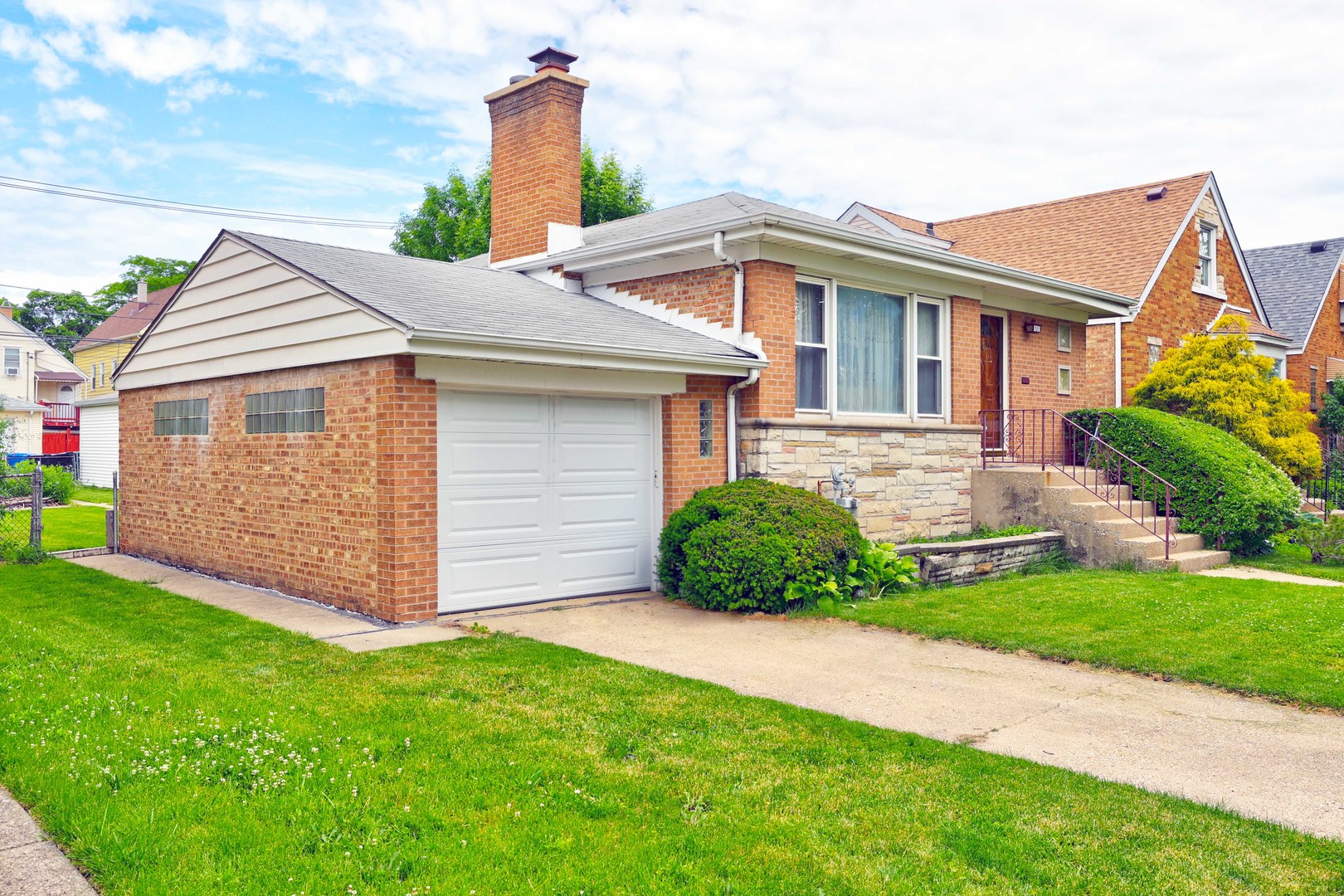 5716 W Gunnison Street, Chicago, IL 60630