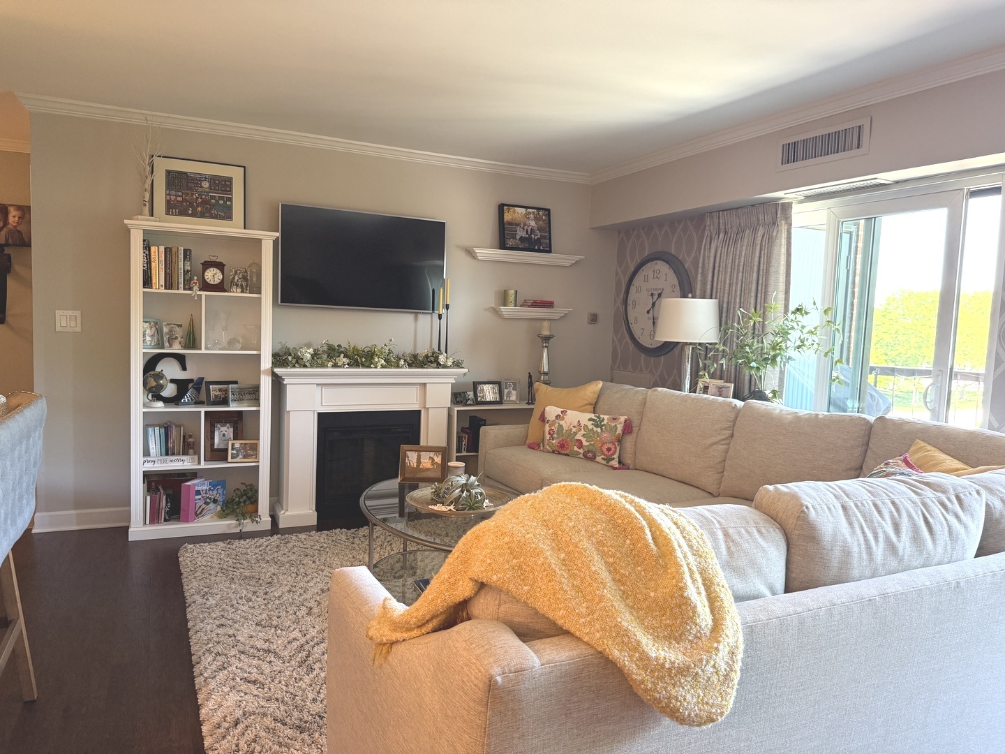 1405 E Central Road #411B, Arlington Heights, IL 60005
