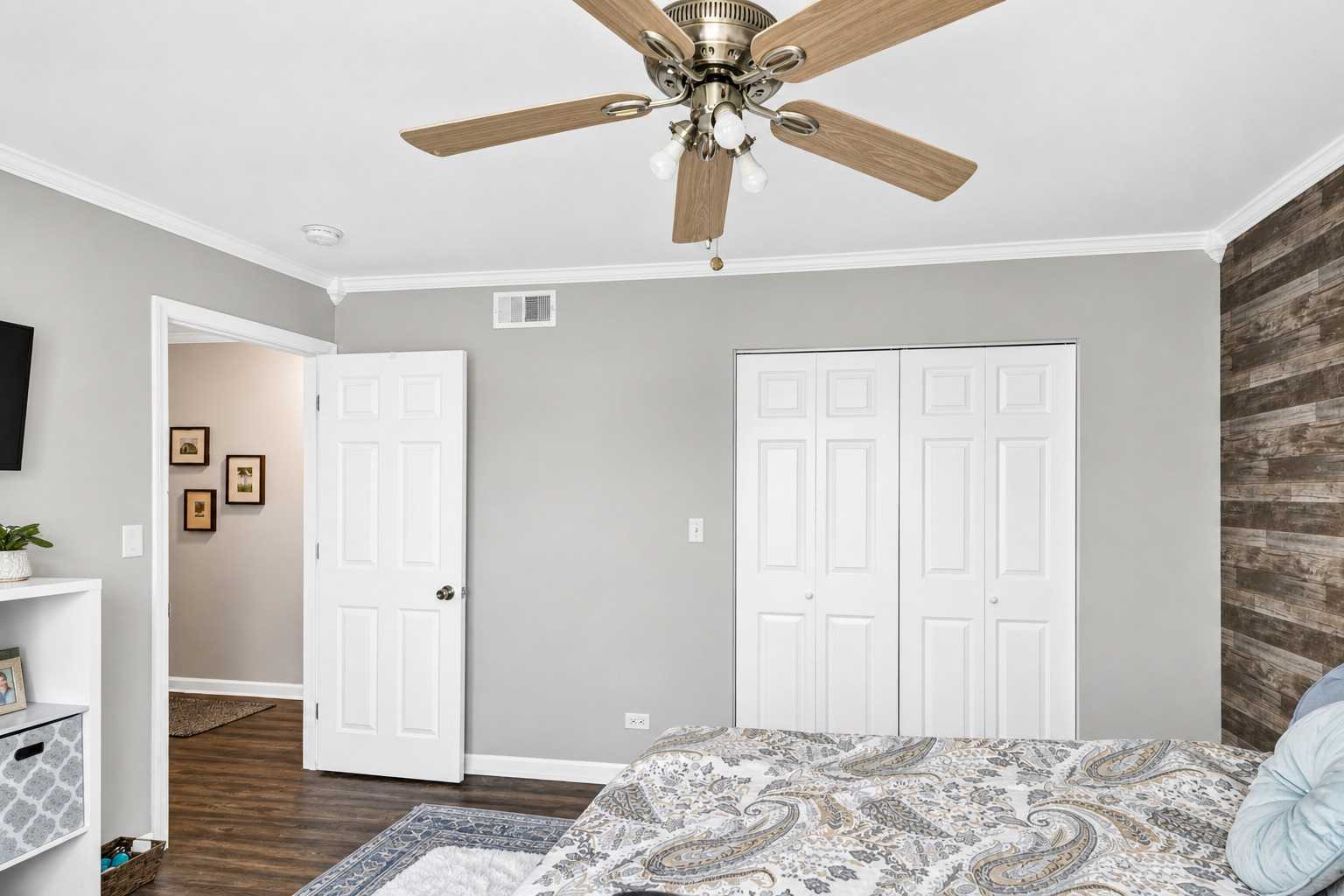 419 DEERPATH Drive, Lindenhurst, IL 60046