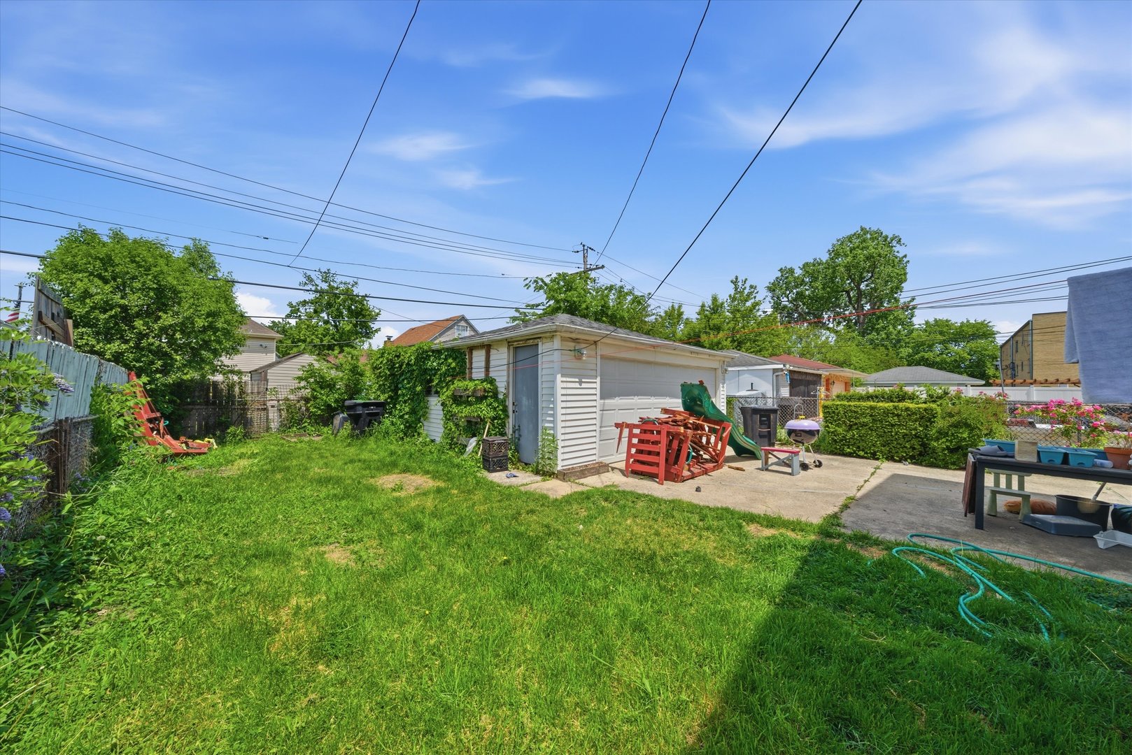 6122 W Leland Avenue, Chicago, IL 60630