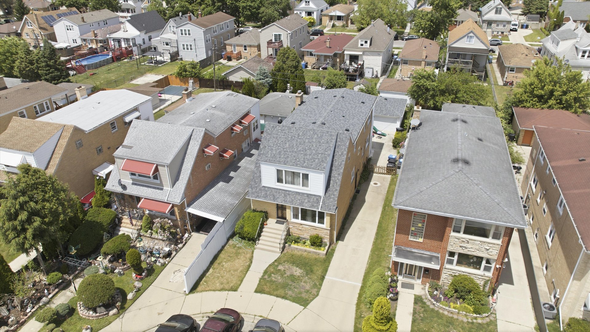 6122 W Leland Avenue, Chicago, IL 60630