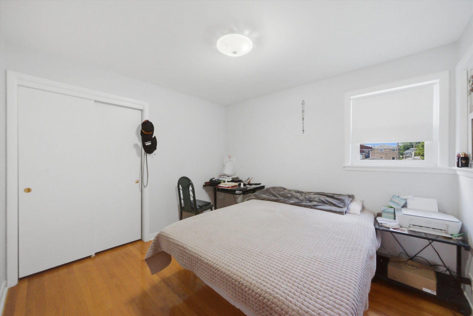 6122 W Leland Avenue, Chicago, IL 60630