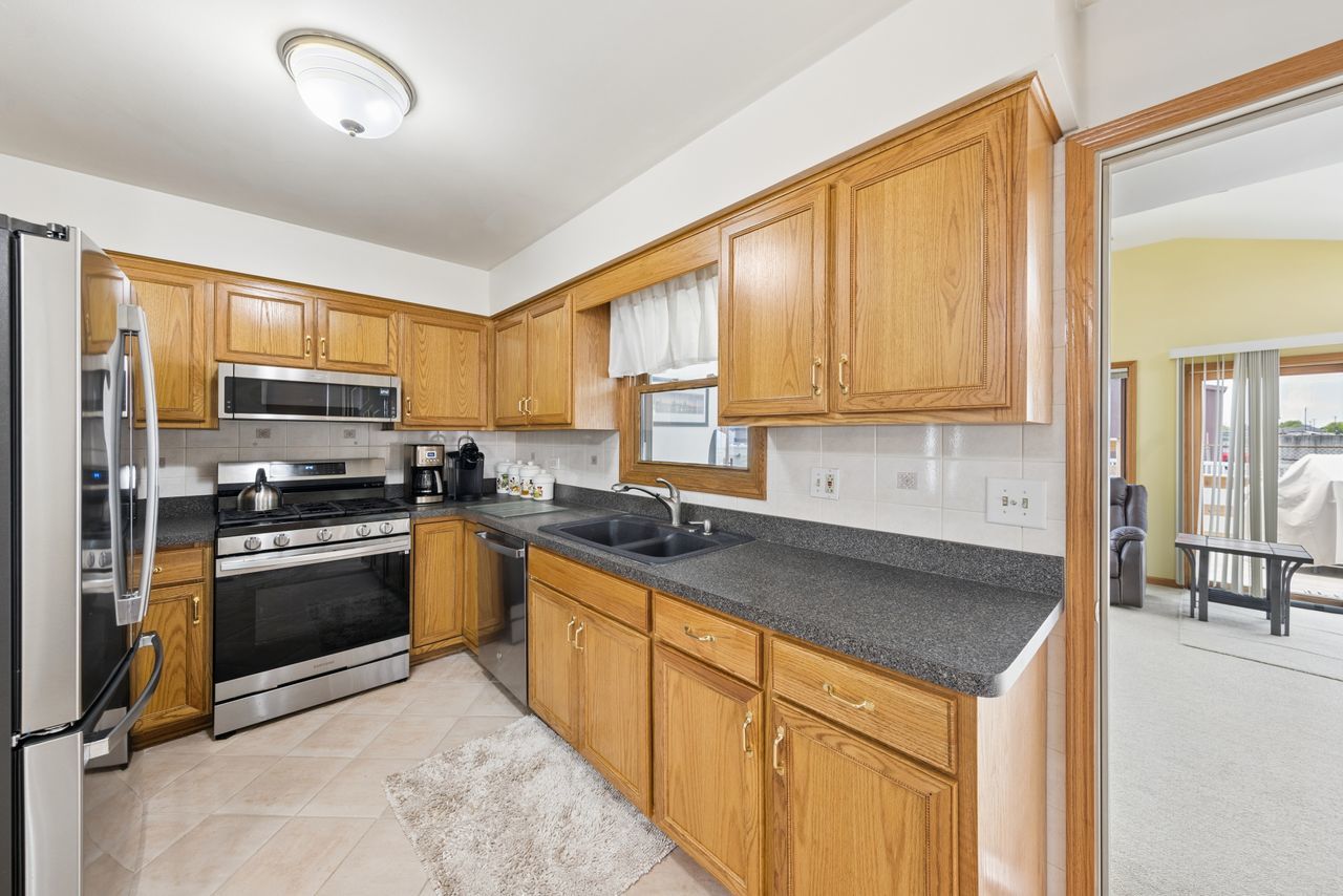 17218 Shetland Drive, Tinley Park, IL 60487