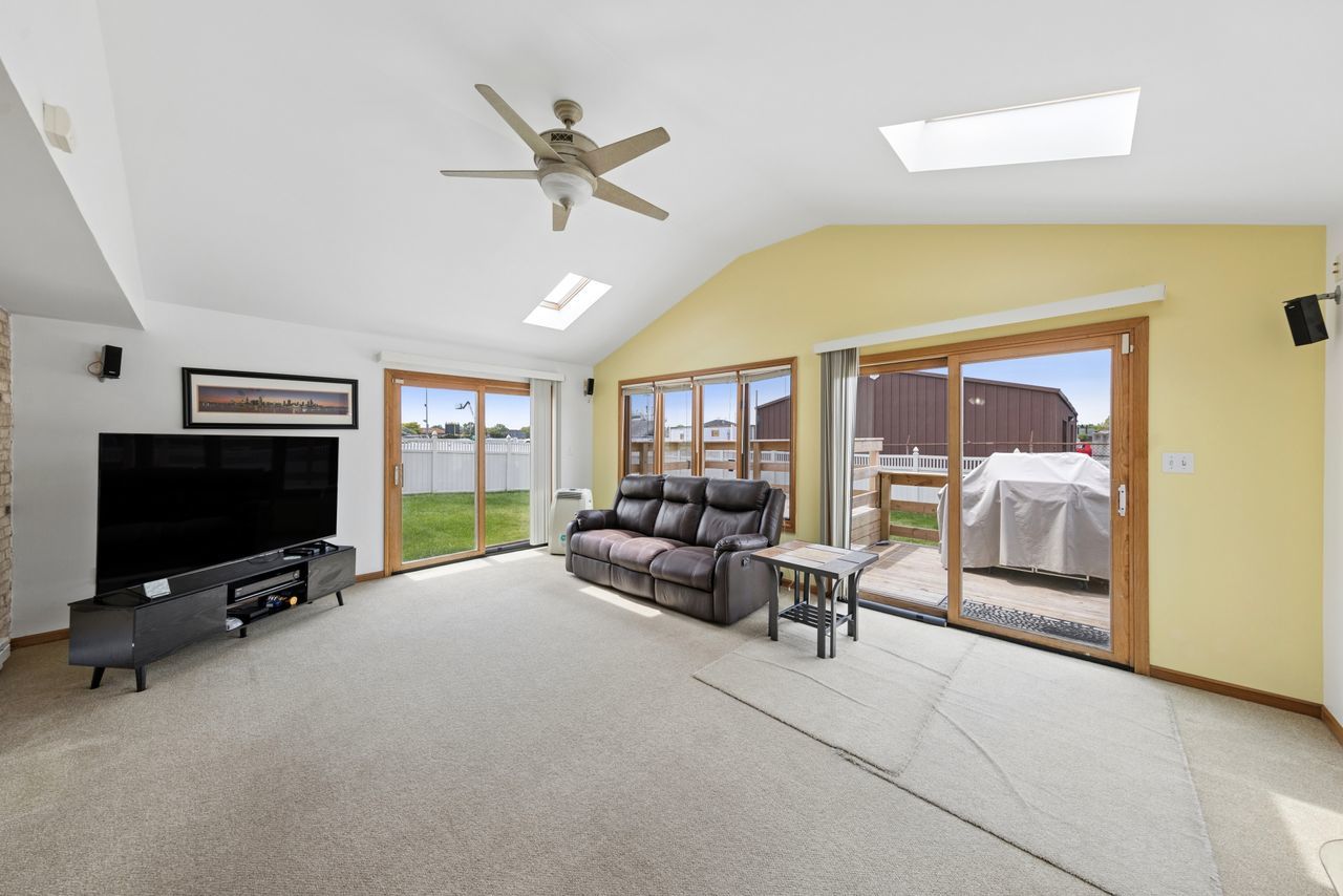 17218 Shetland Drive, Tinley Park, IL 60487